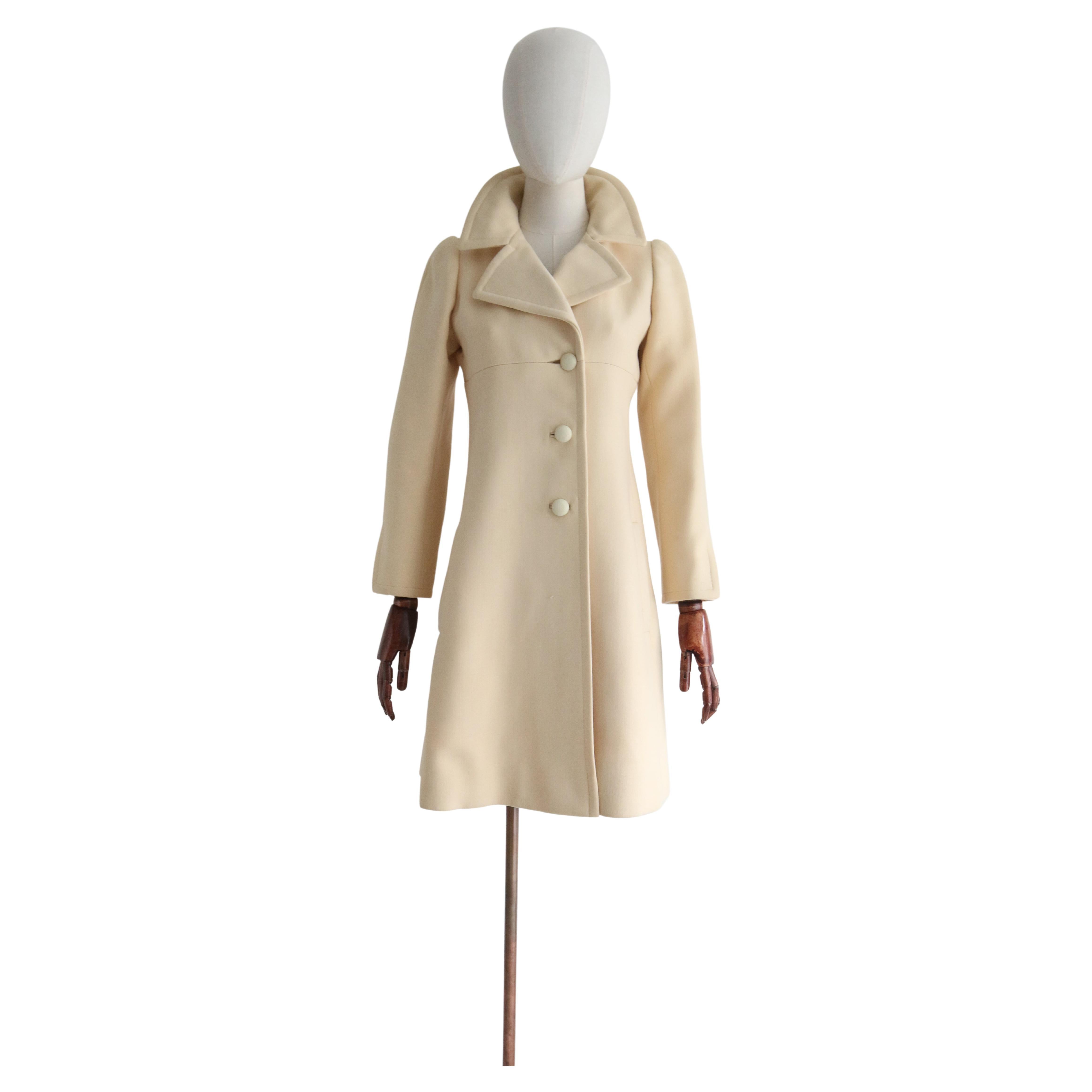 Yves Saint Laurent - Manteau en laine vintage des années 1960, taille UK 8 US 4 en vente