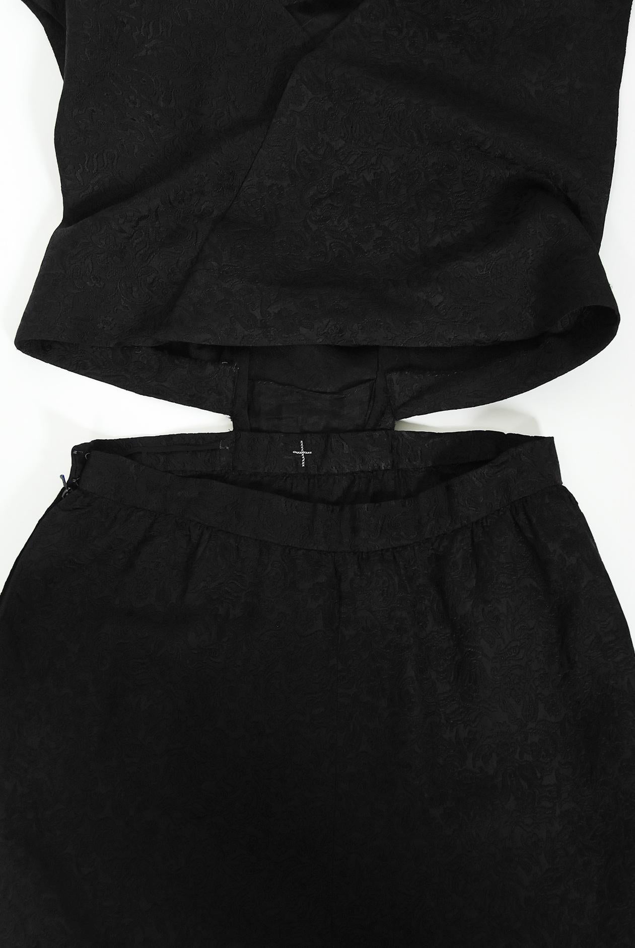  Vintage 1961 Eisa Balenciaga Haute Couture Black Silk Sculpted Bow Cut-Out Dress Pour femmes 