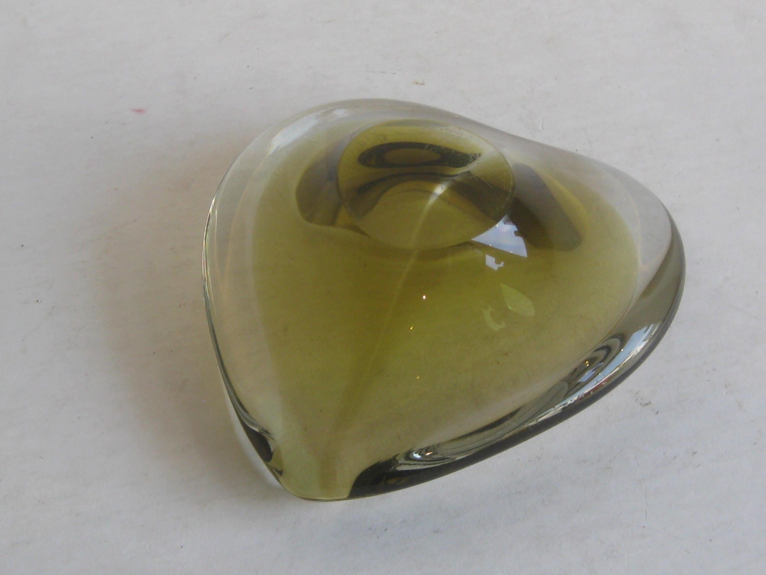 Vintage 1962 Jaakko Niemi for Nuutajarvi Finnish Art Glass Freeform Bowl Finland For Sale 5