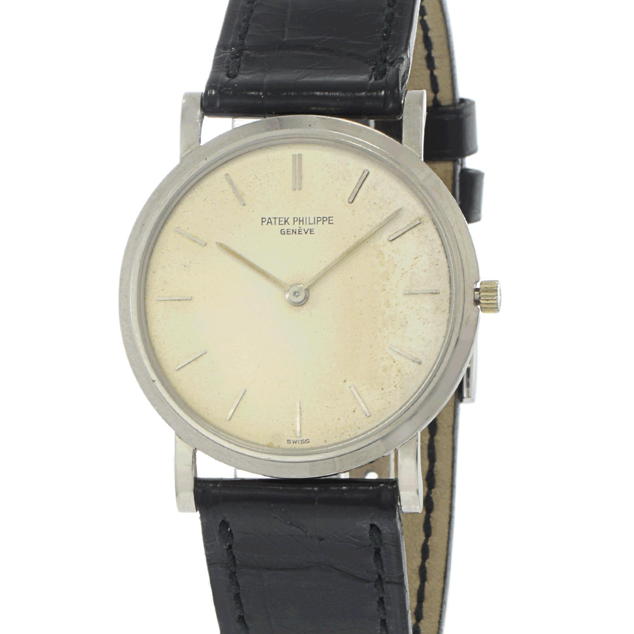 Vintage 1963-1968 Patek Philippe Calatrava Ref. 3520 - 18K Weißgold - Silbernes Zifferblatt - Kal. 175
Diese Patek Philippe Calatrava Ref. 3520, die zwischen 1963 und 1968 hergestellt wurde, verkörpert die schlichte Eleganz und raffinierte