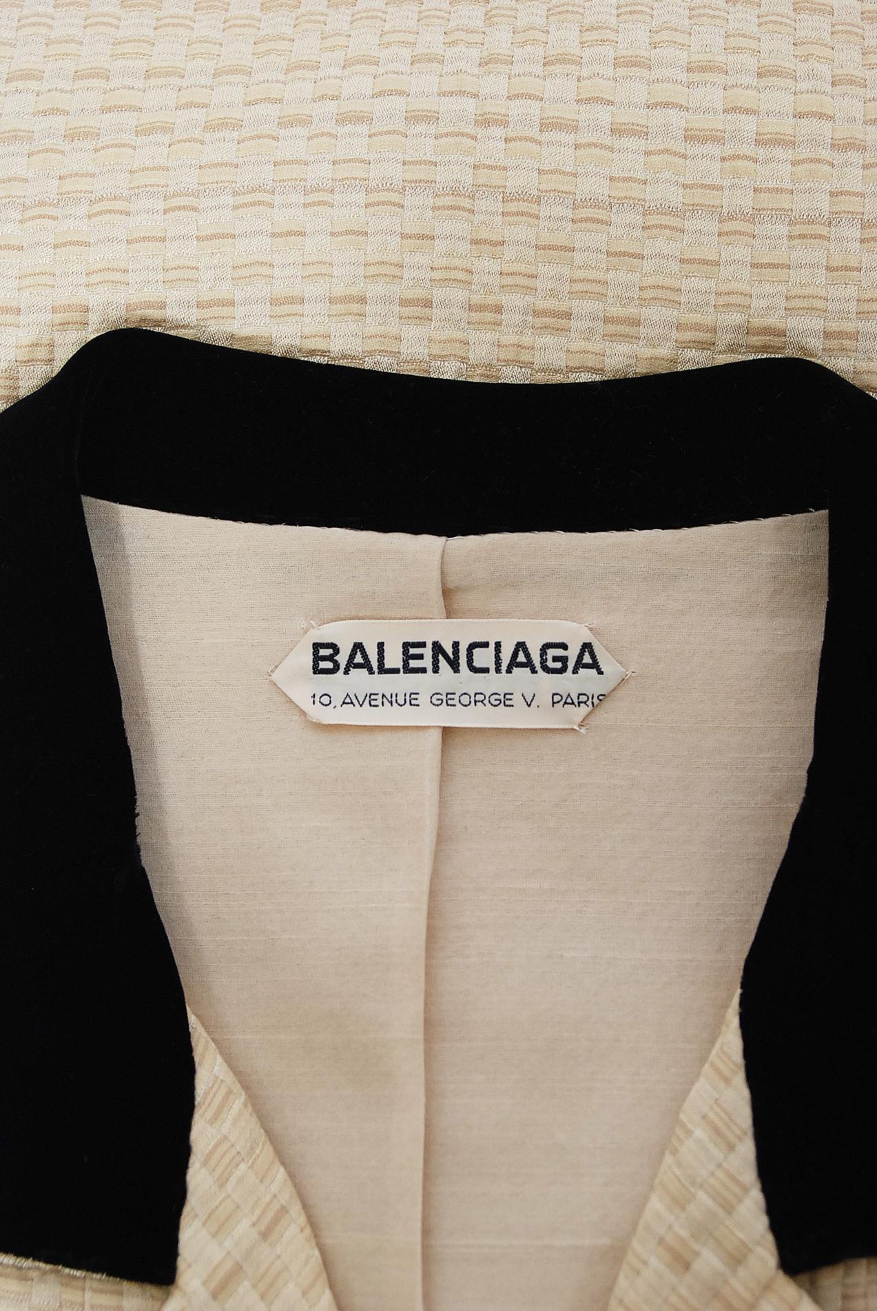 Vintage 1965 Balenciaga Haute Couture Beige Silk Sash-Bow Dress and Jacket Set 6