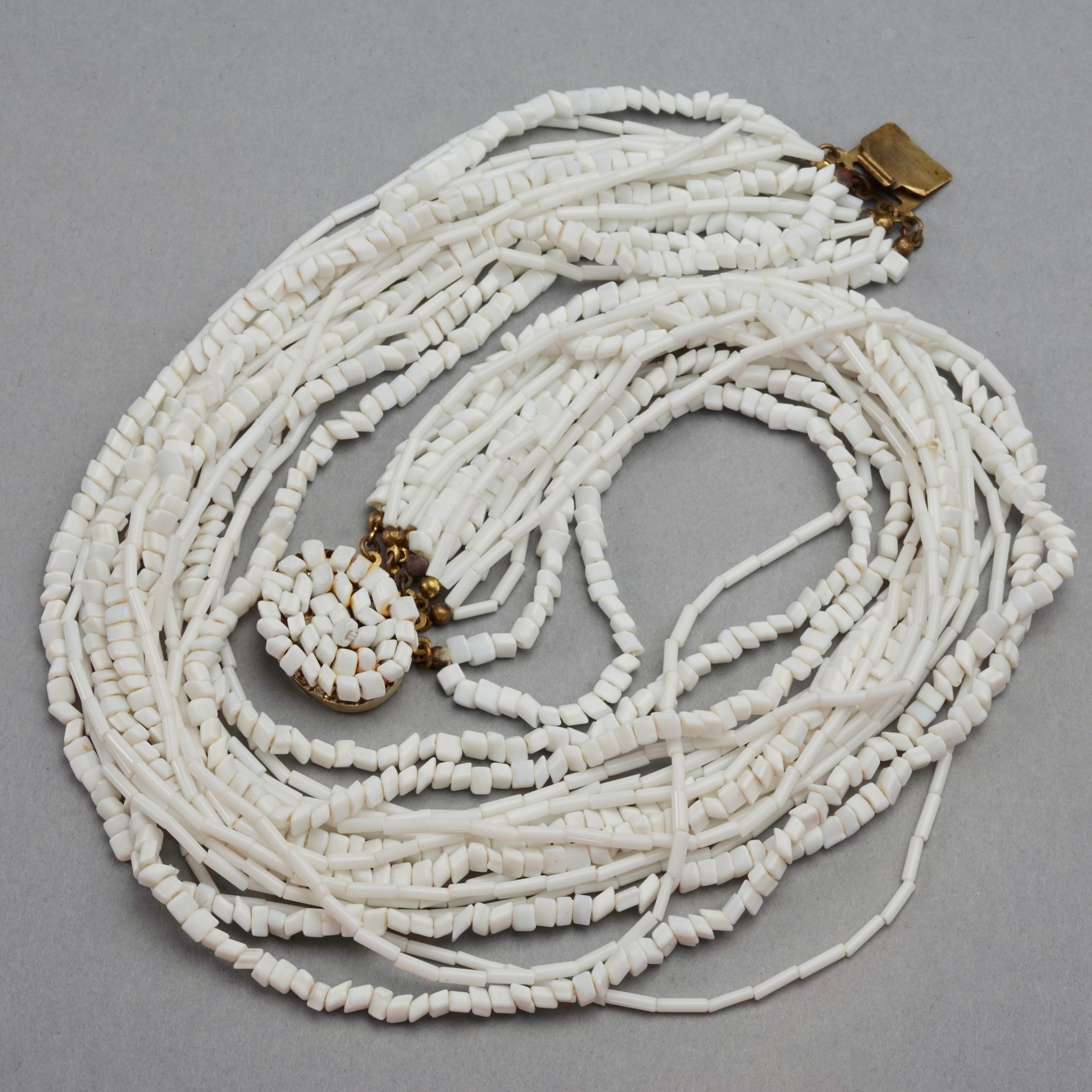 Vintage 1965 CHRISTIAN DIOR Multi Strand Milk Glass Beads Necklace In Excellent Condition For Sale In Kingersheim, Alsace