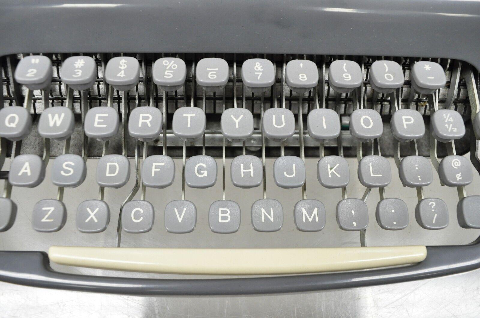 Mid-Century Modern Vintage 1965 Consul 232 Portable Typewriter in two-tone slate/sky grey in Case For Sale