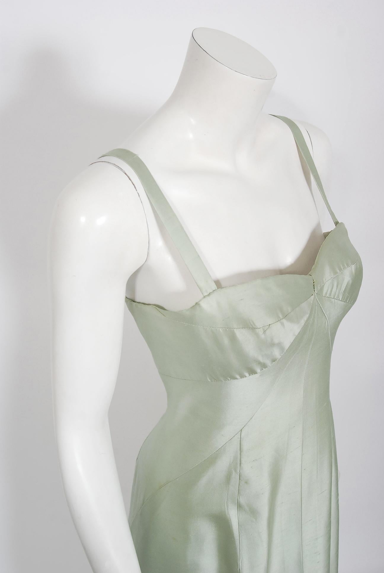 De las mujeres Vintage 1965 Vestido escultural de alta costura Jean Patou de seda azul verdoso helada