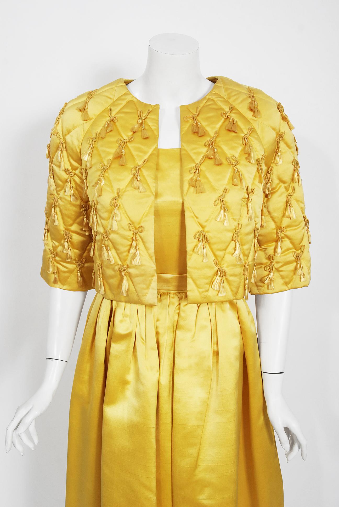 In this gorgeous Jane Derby designer ensemble, the detailed construction and meticulous attention to detail are comparable to what you will find in modern couture. Jane Derby was known as a high-end New York boutique, opening in 1936. In 1965, the