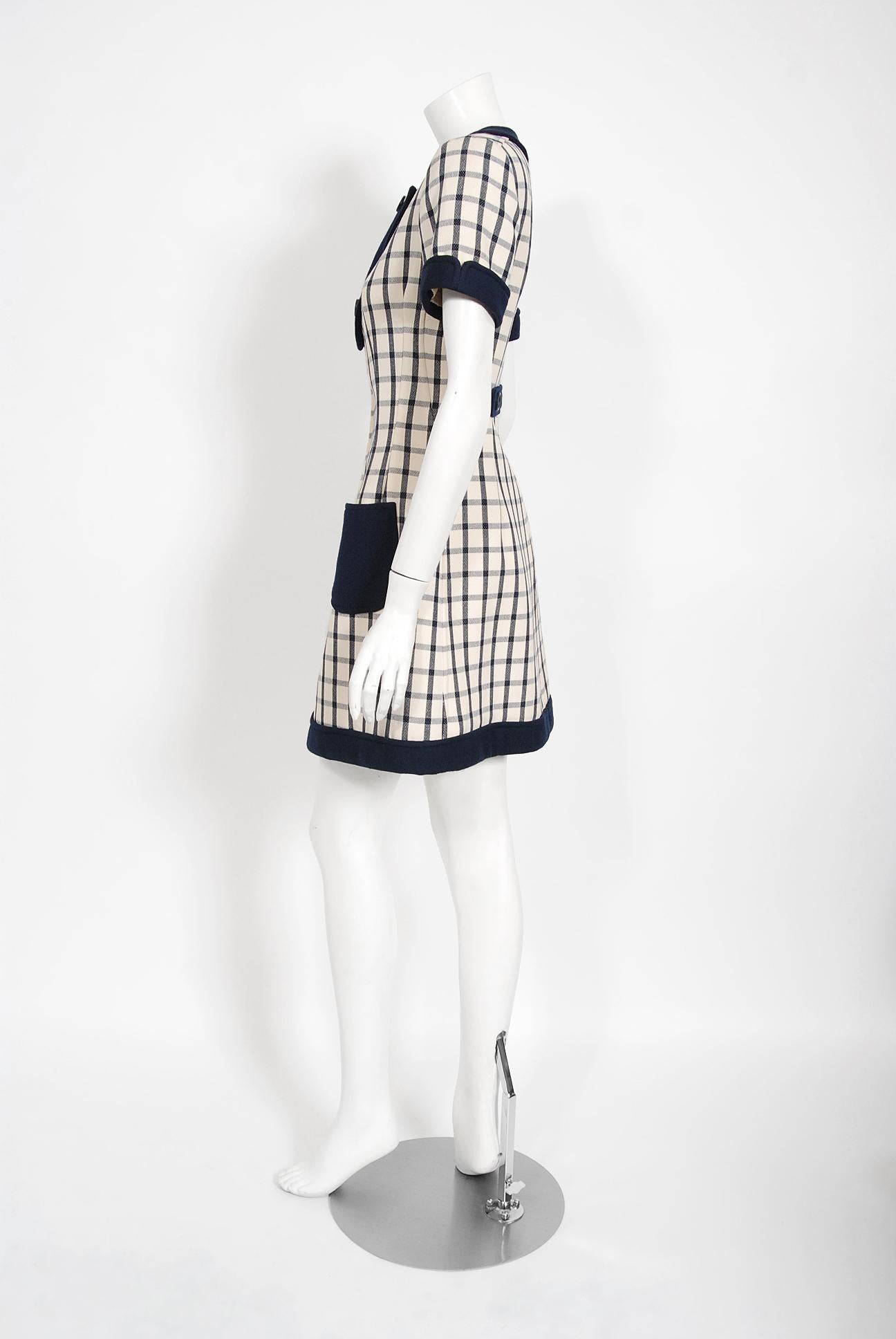 Vintage 1967 Courreges Couture Navy Ivory Checkered Wool Space-Age Mini Dress In Good Condition In Beverly Hills, CA