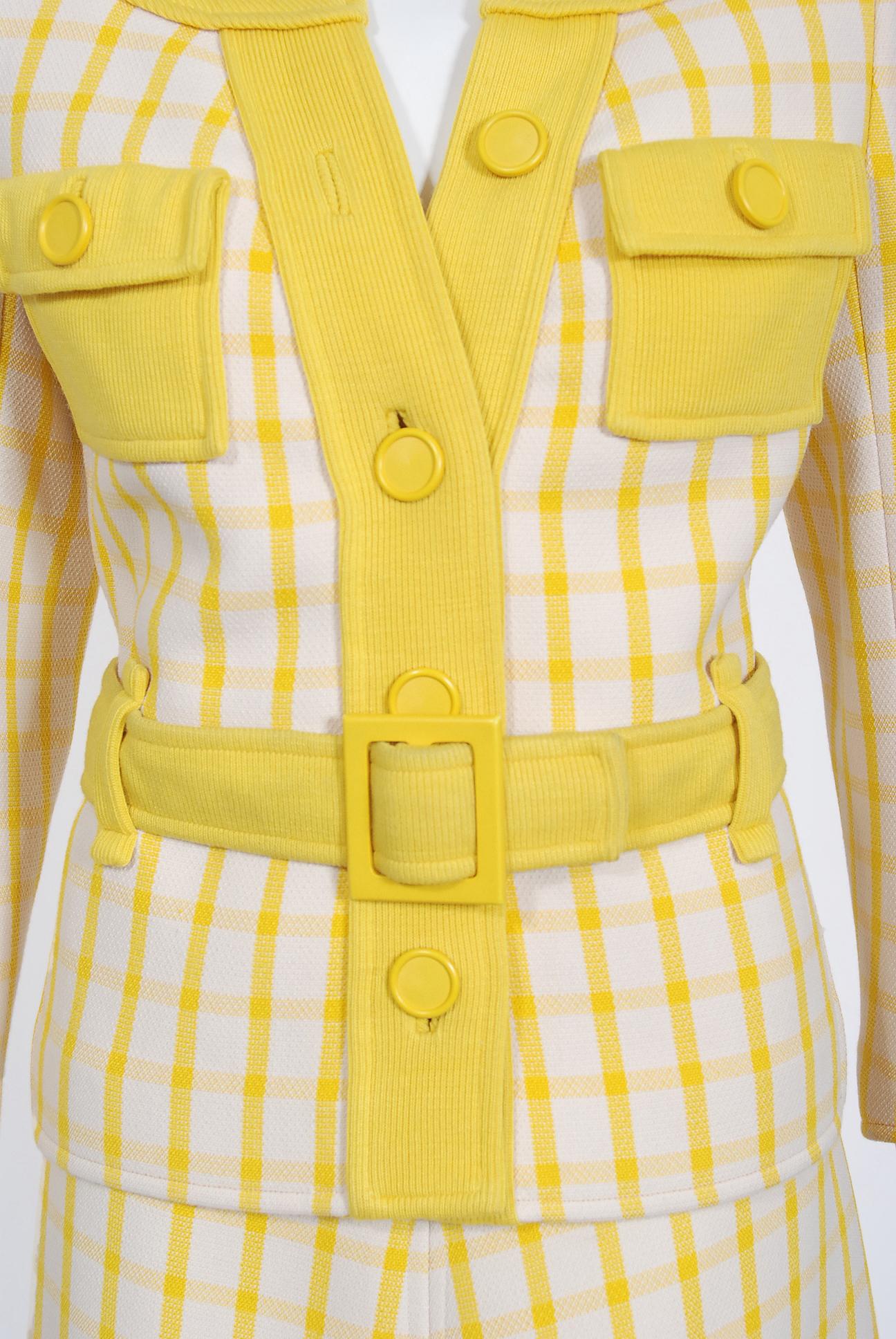 Veste et jupe en laine à carreaux blancs jaunes Courrèges Couture vintage 1967 Bon état - En vente à Beverly Hills, CA