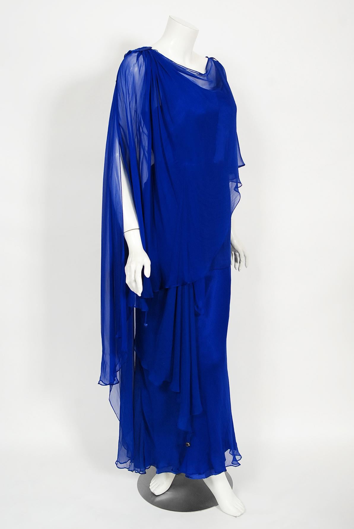 Vintage 1967 Givenchy Haute Couture Cobalt Blue Draped Silk Chiffon Caftan Gown In Good Condition For Sale In Beverly Hills, CA