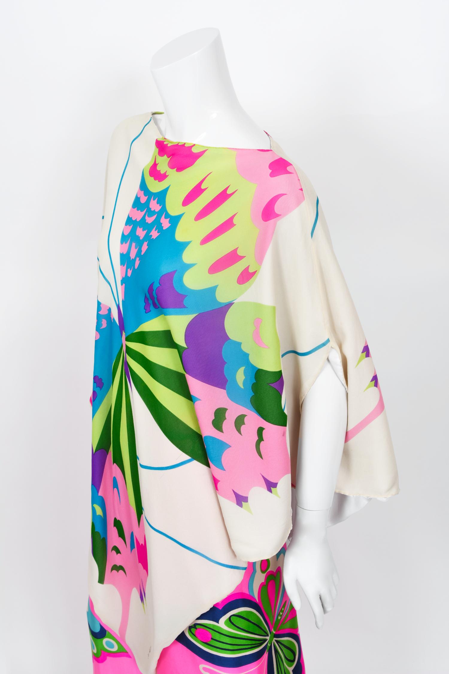 Vintage 1967 Hanae Mori Psychedelic Butterfly Print Silk Caftan Blouse & Pants In Good Condition In Beverly Hills, CA