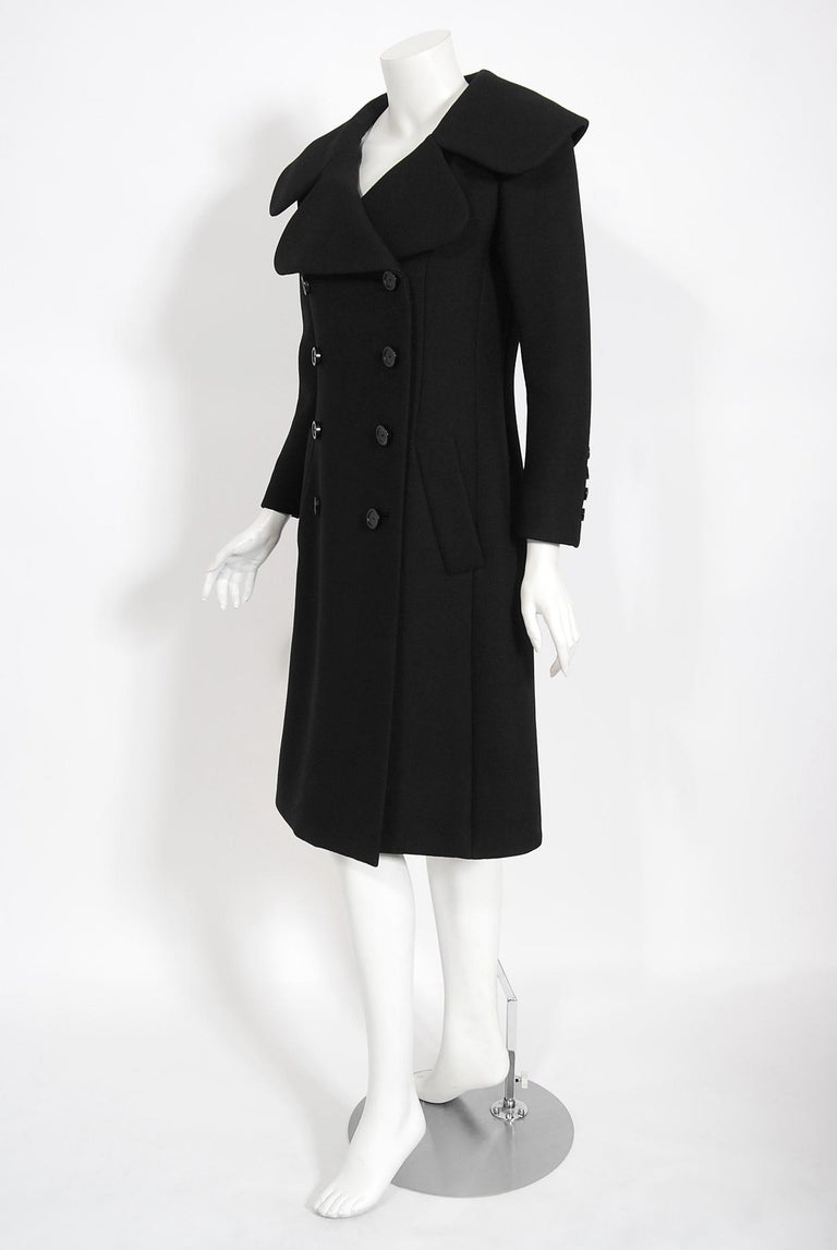 Women's Vintage 1968 Norman Norell Black Wool Over-Sized Collar Double Breasted Mod Coat For Sale