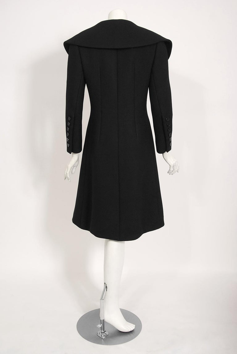 Vintage 1968 Norman Norell Black Wool Over-Sized Collar Double Breasted Mod Coat For Sale 5