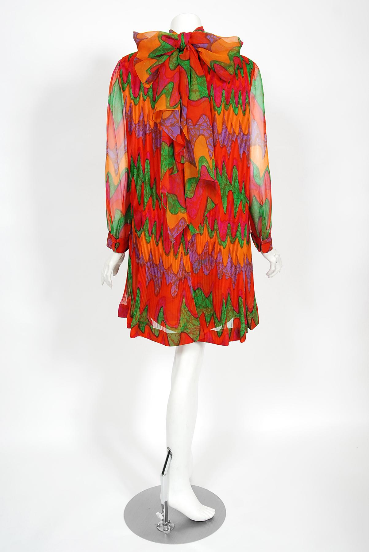 Vintage 1968 Pierre Cardin Colorful Psychedelic Pleated Chiffon Mod Mini Dress 10