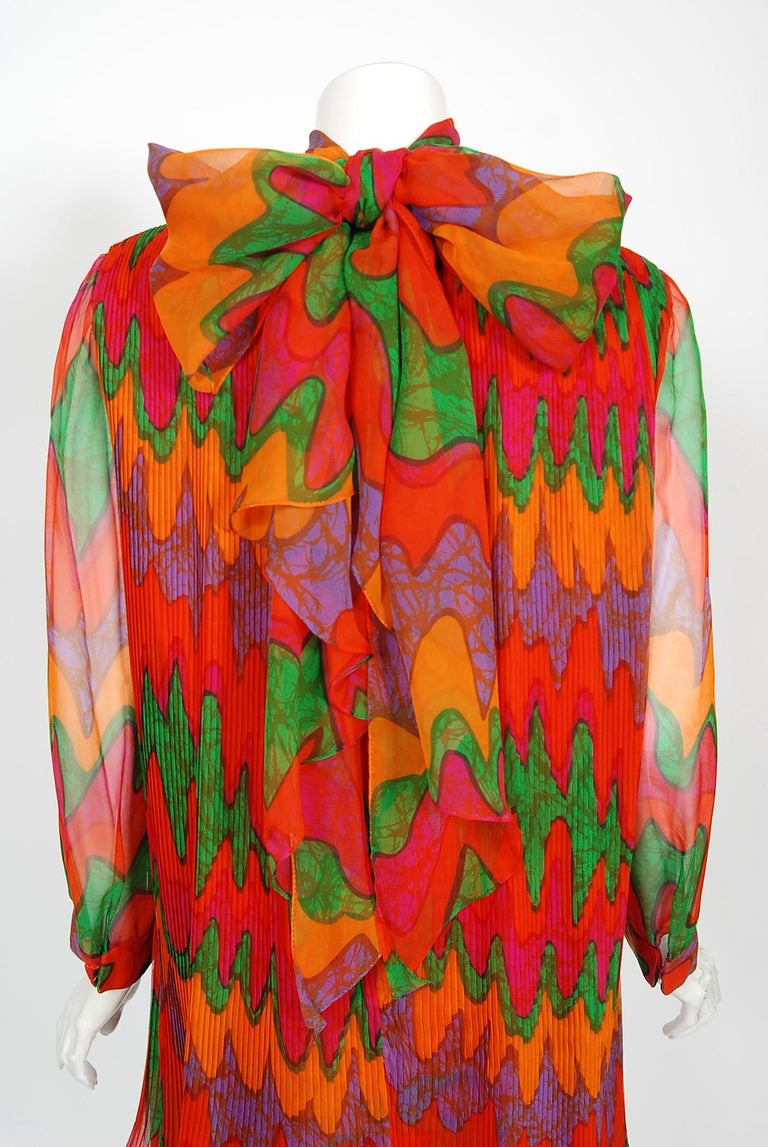 Vintage 1968 Pierre Cardin Colorful Psychedelic Pleated Chiffon Mod Mini Dress 11