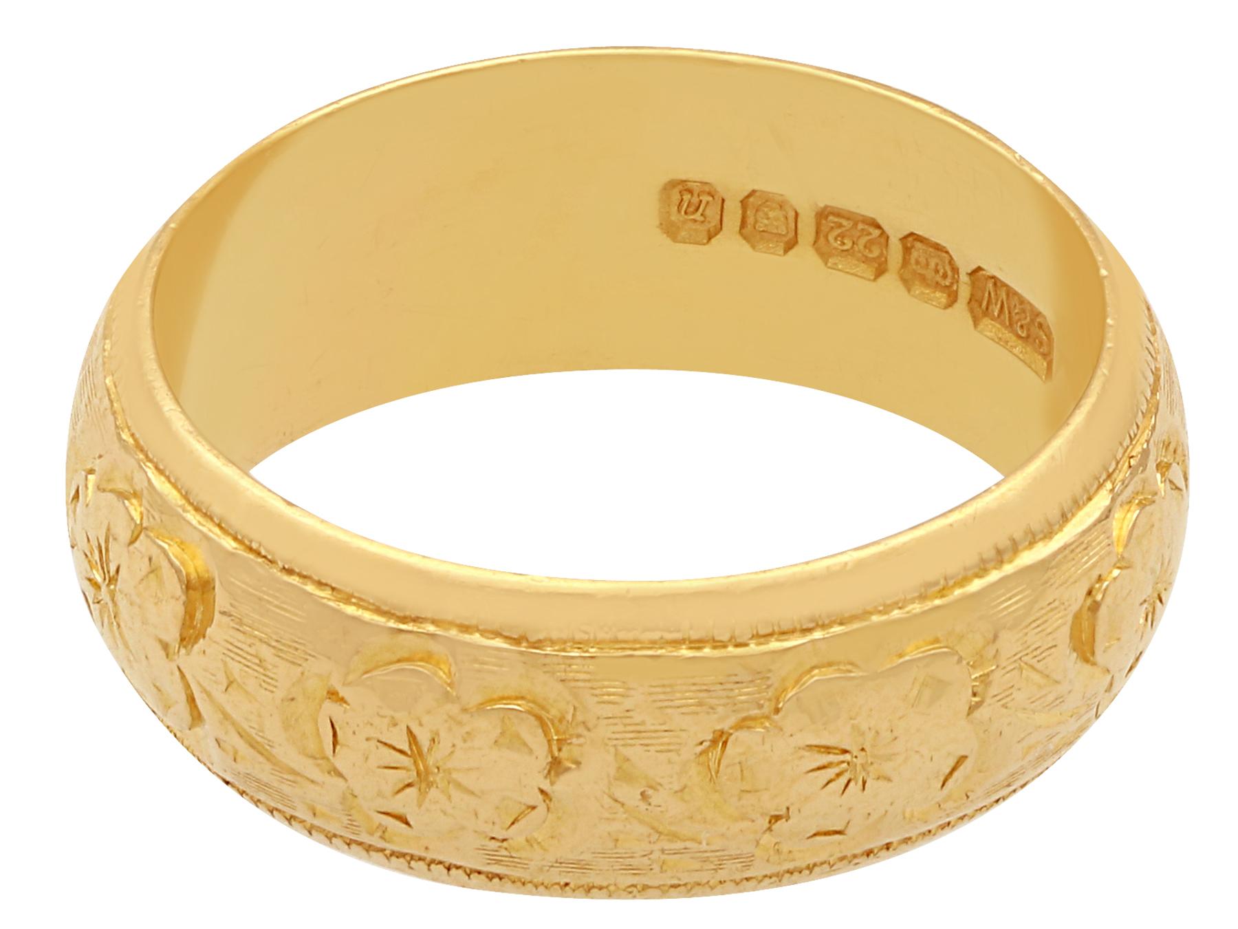18ct yellow gold wedding rings