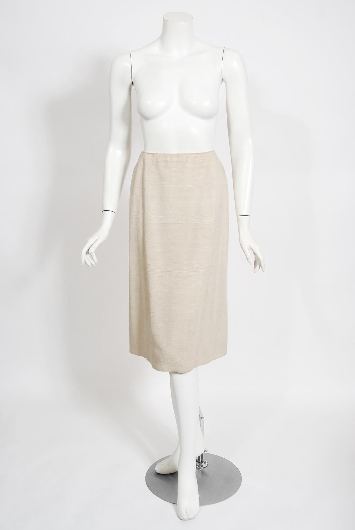 Vintage 1969 Chanel Haute Couture Documented Oatmeal Linen Jacket Skirt Suit  6