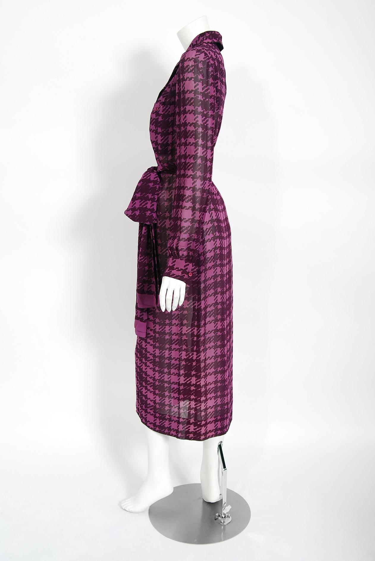 Vintage 1969 Christian Dior Haute Couture Purple Houndstooth Silk Belted Dress In Good Condition In Beverly Hills, CA