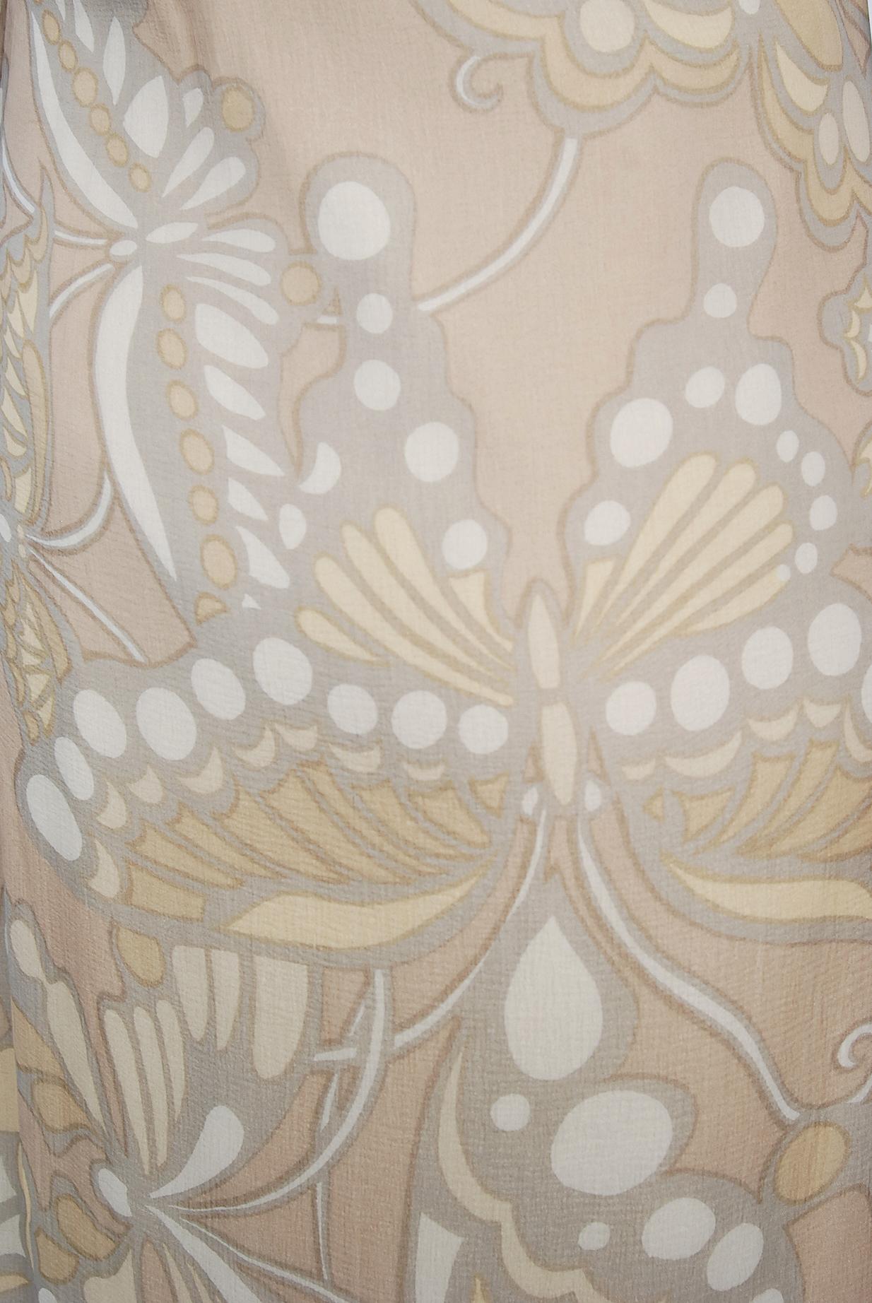 Galanos Couture - Robe droite plissée en soie transparente à imprimé papillons, couleur chair, vintage 1969 en vente 5