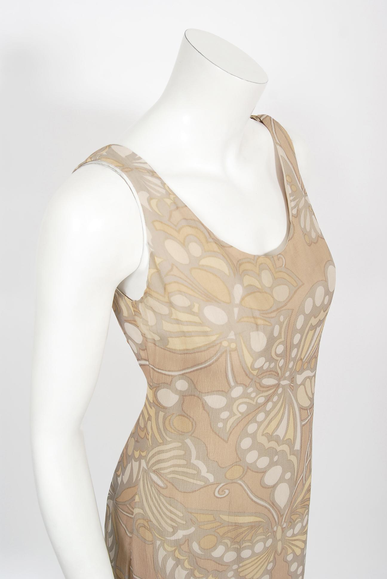 Galanos Couture - Robe droite plissée en soie transparente à imprimé papillons, couleur chair, vintage 1969 en vente 7
