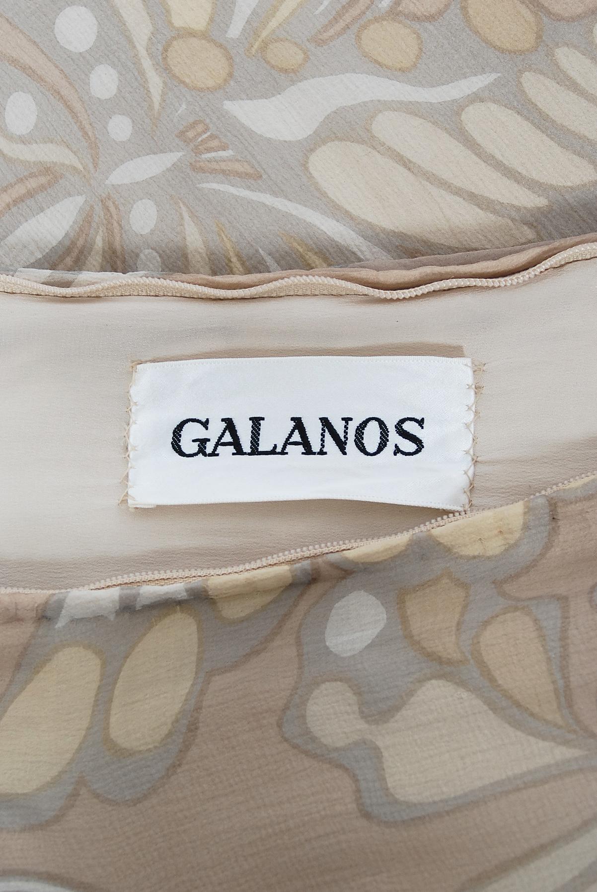 Galanos Couture - Robe droite plissée en soie transparente à imprimé papillons, couleur chair, vintage 1969 en vente 11