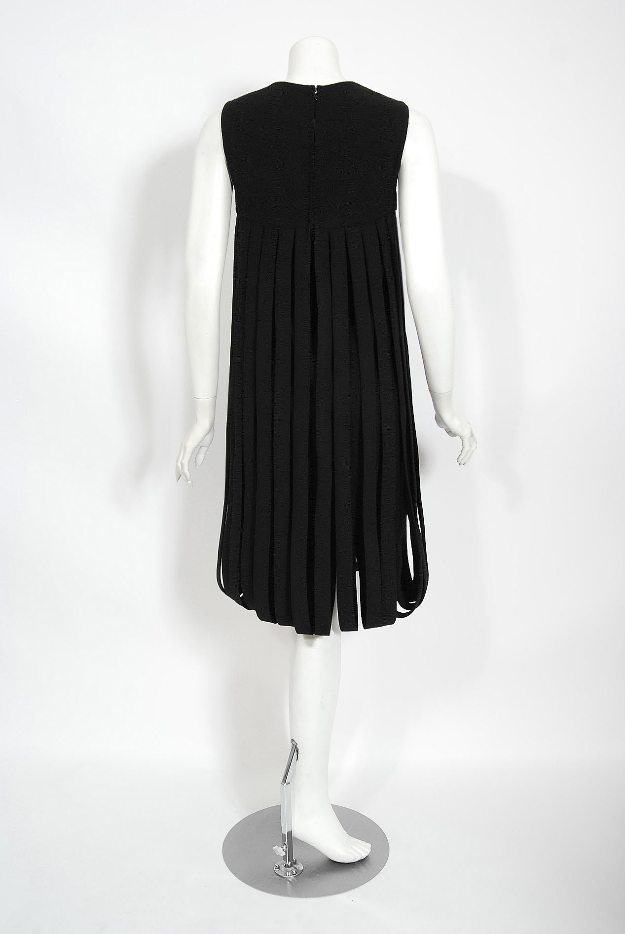 Vintage 1967 Pierre Cardin Documented Black Wool Space-Age Mod Carwash Dress 7