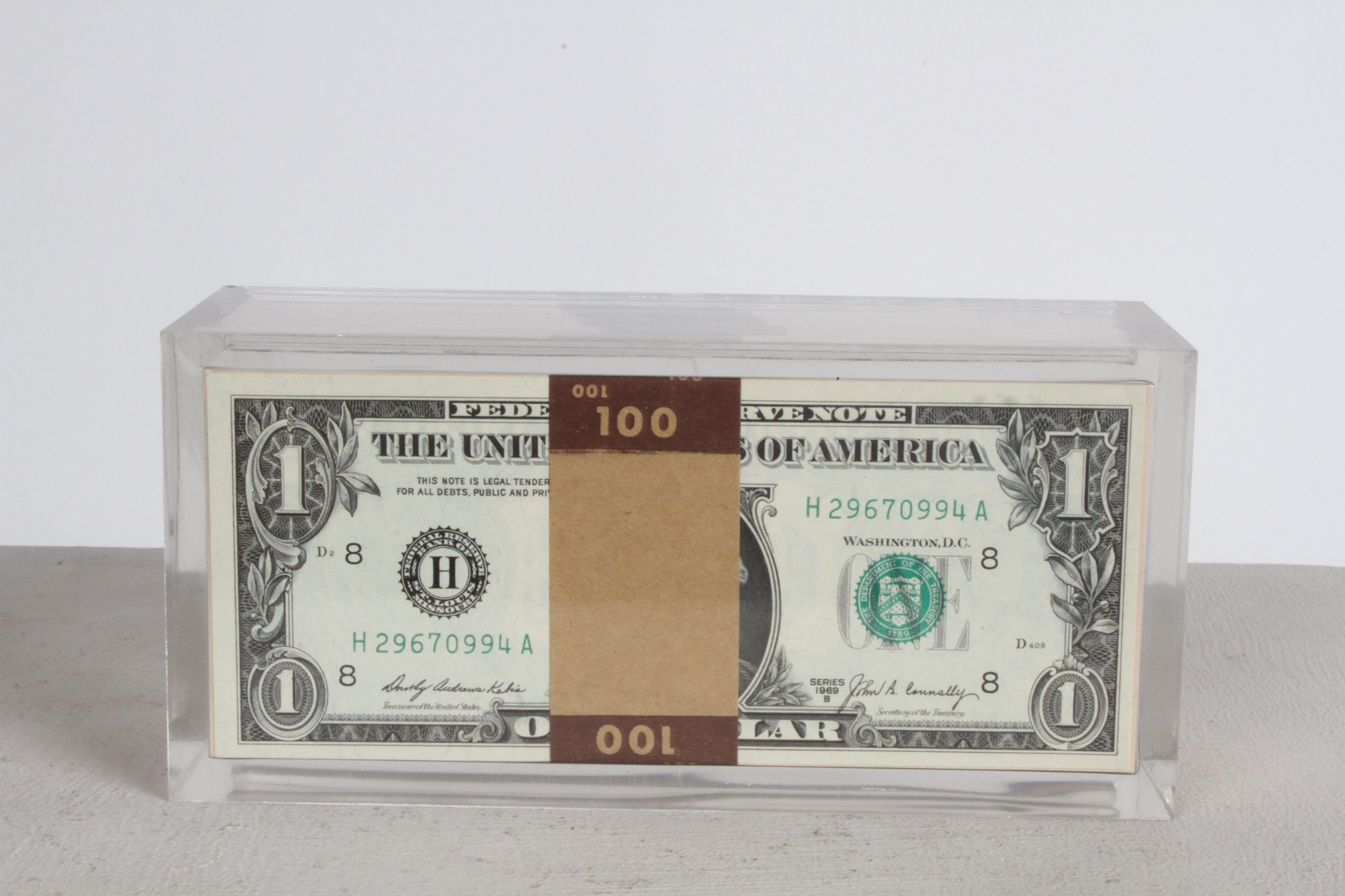 stack of 500 dollar bills
