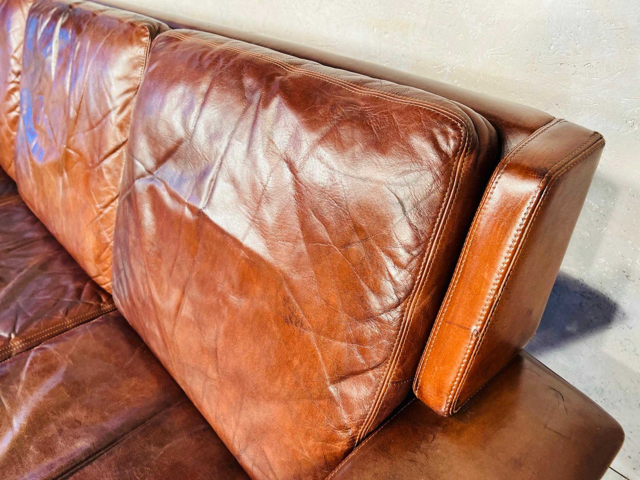 20th Century Vintage 1970 Arne Vodder Brown 3 Seater Leather Sofa For Fritz Hansen #533 For Sale