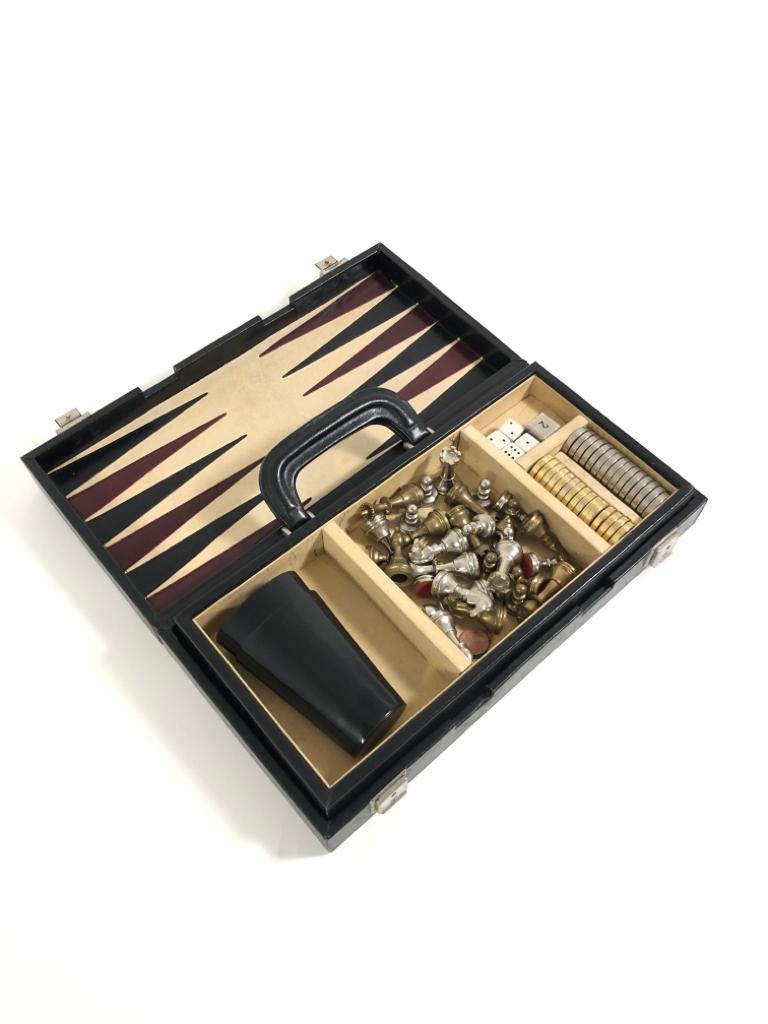 Vintage 1970 Backgammon & Chess Rare Etienne Aigner Black Soft Leather Set For Sale 4