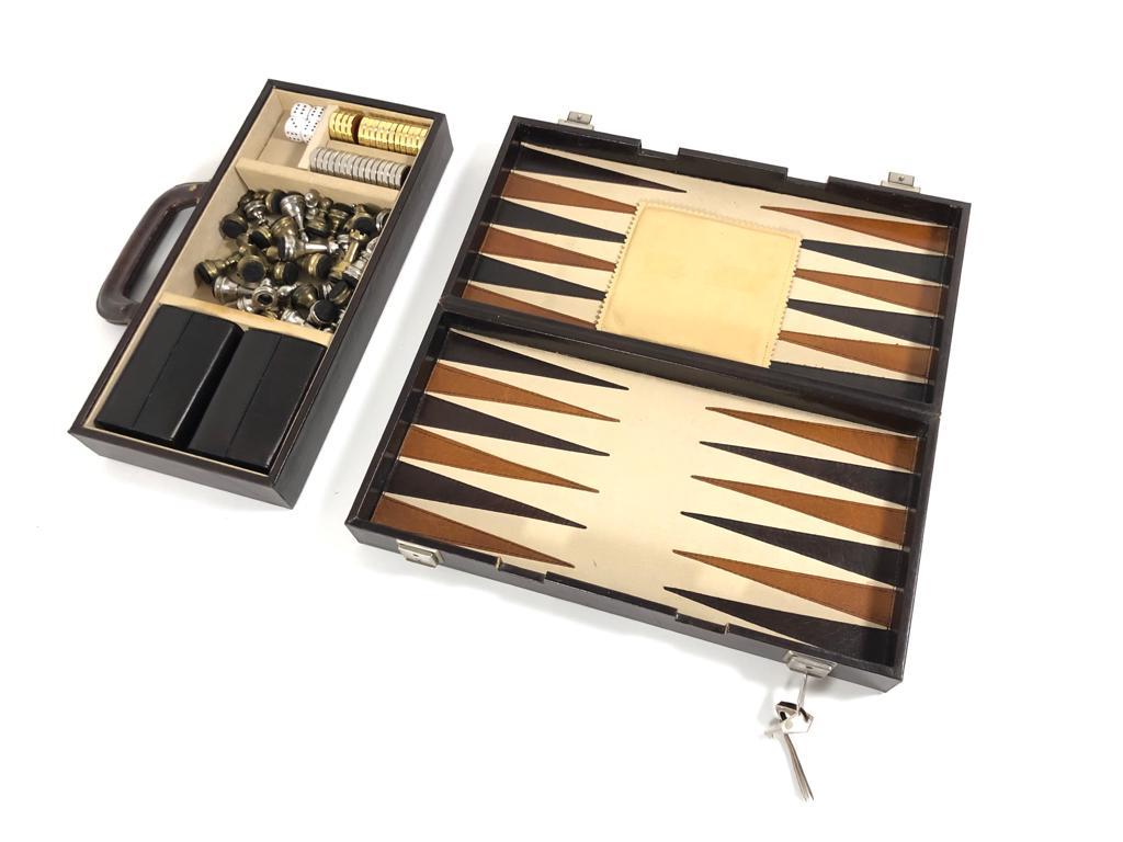 Vintage 1970 Backgammon & Chess Rare Etienne Aigner Handmade Soft Leather Set In Excellent Condition In Vis, NL