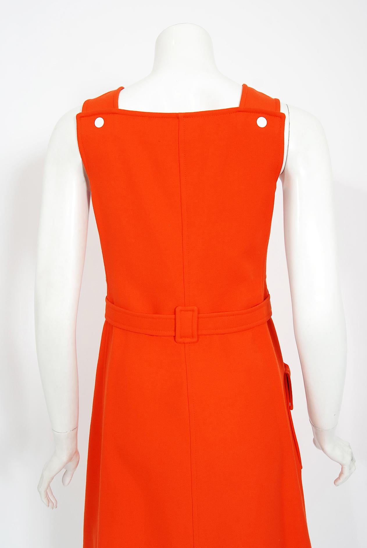 Women's Vintage 1970 Courreges Hyperbole Orange Wool Space-Age Sleeveless Mod Mini Dress For Sale