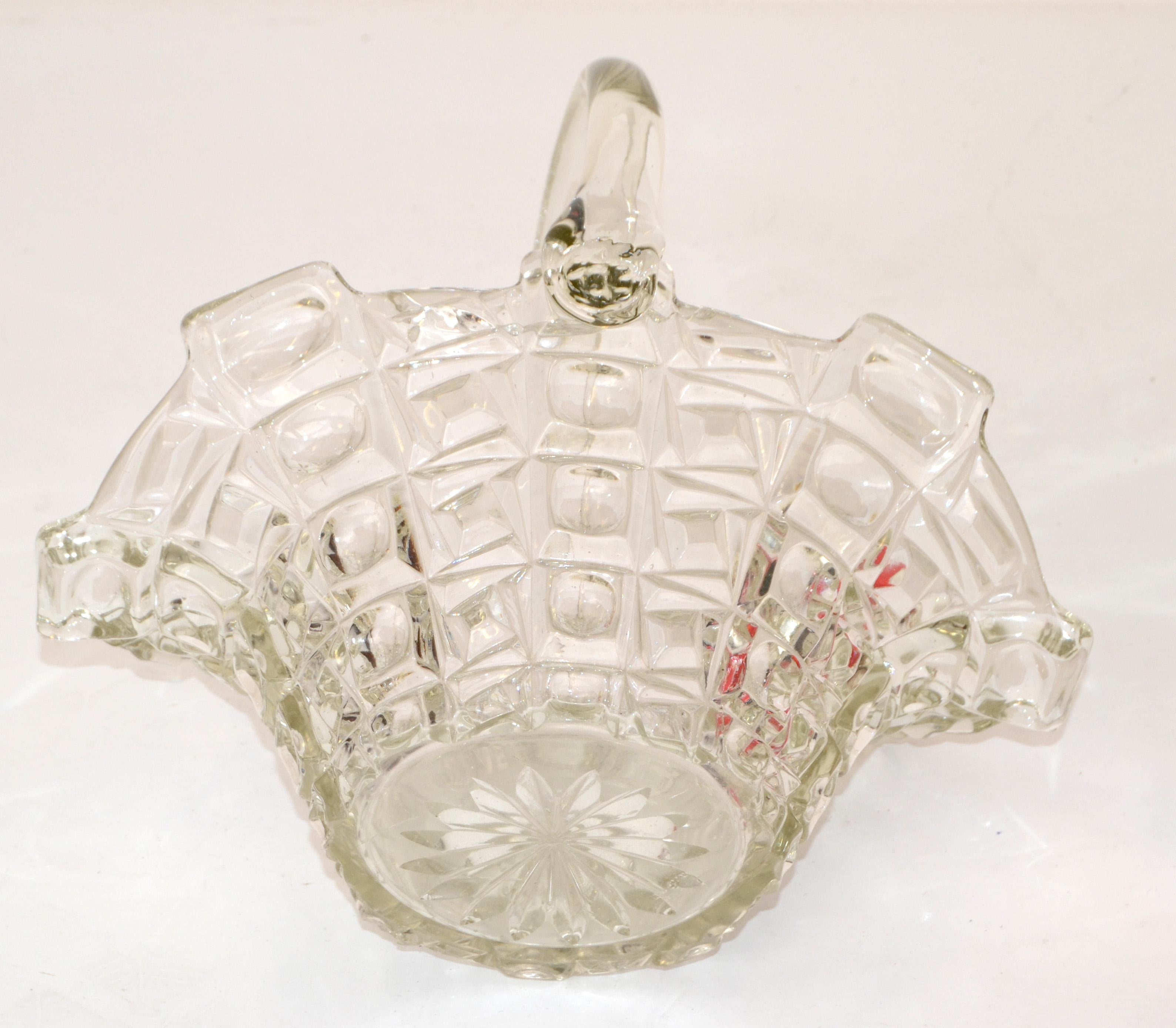 20th Century Vintage 1970 Decorative Clear Crystal Glass Bride Basket with Handle Centerpiece For Sale