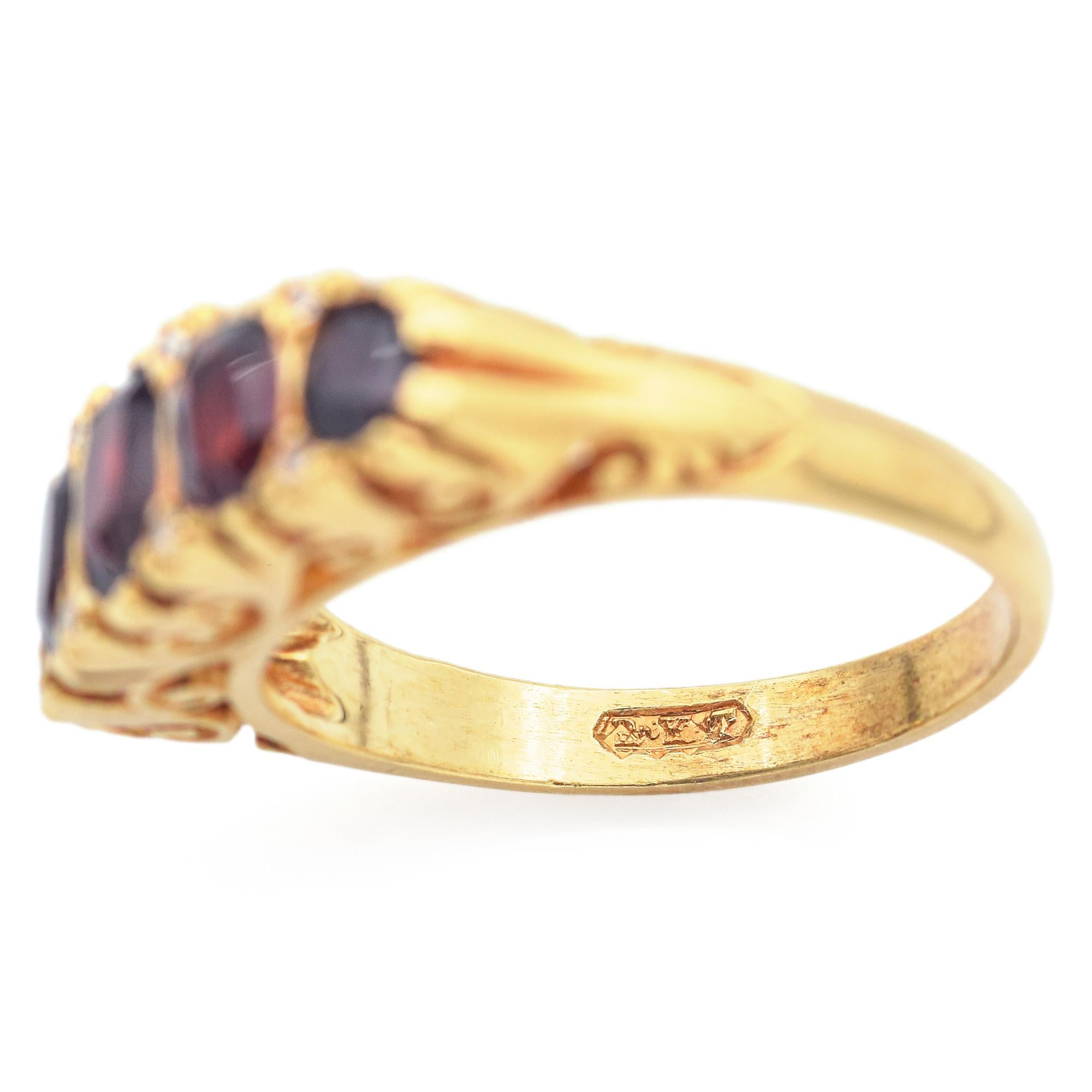 Mixed Cut Vintage 1970 London 18K Yellow Gold Garnet & Diamond Band Ring Size 7 For Sale