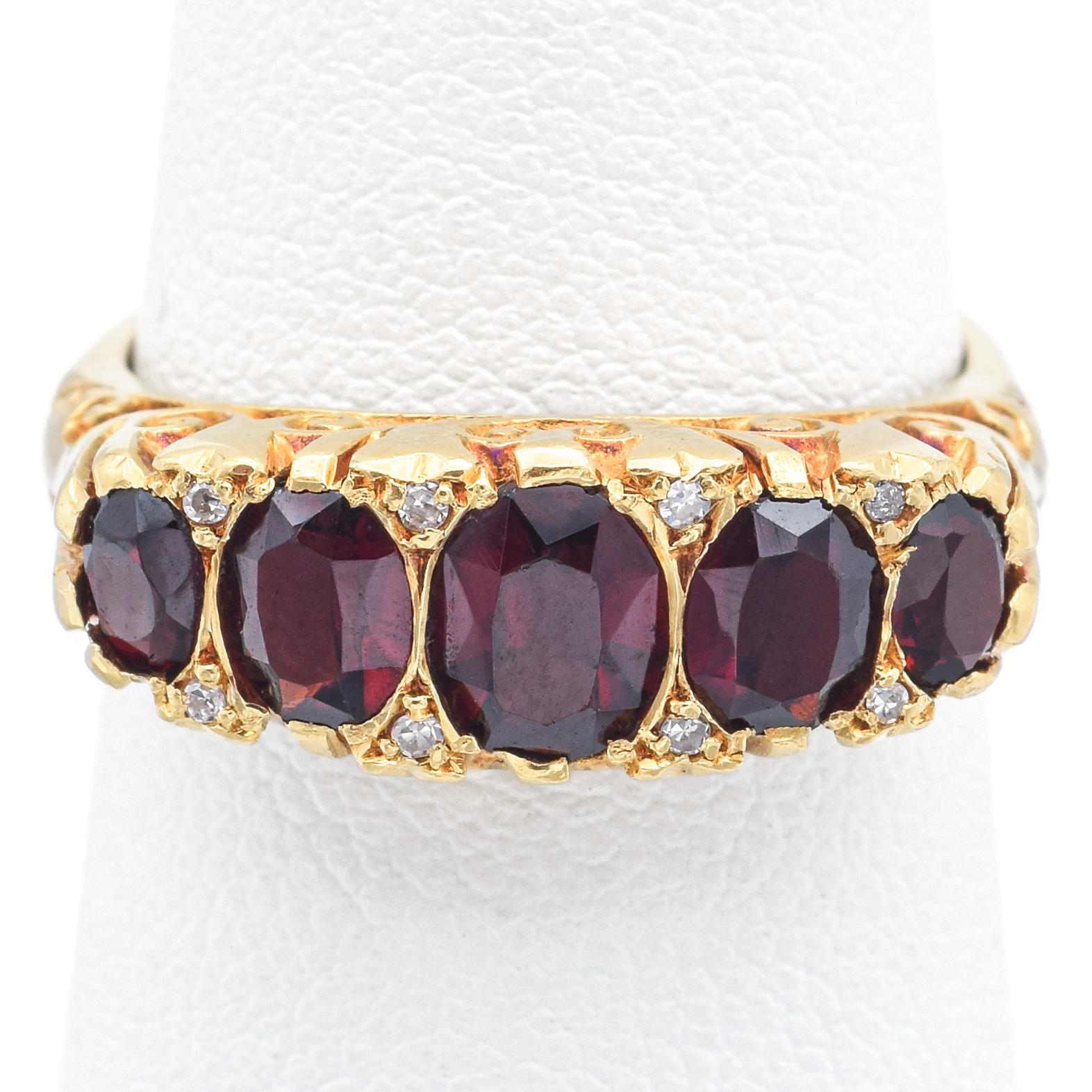 Vintage 1970 London 18K Yellow Gold Garnet & Diamond Band Ring Size 7 For Sale 2