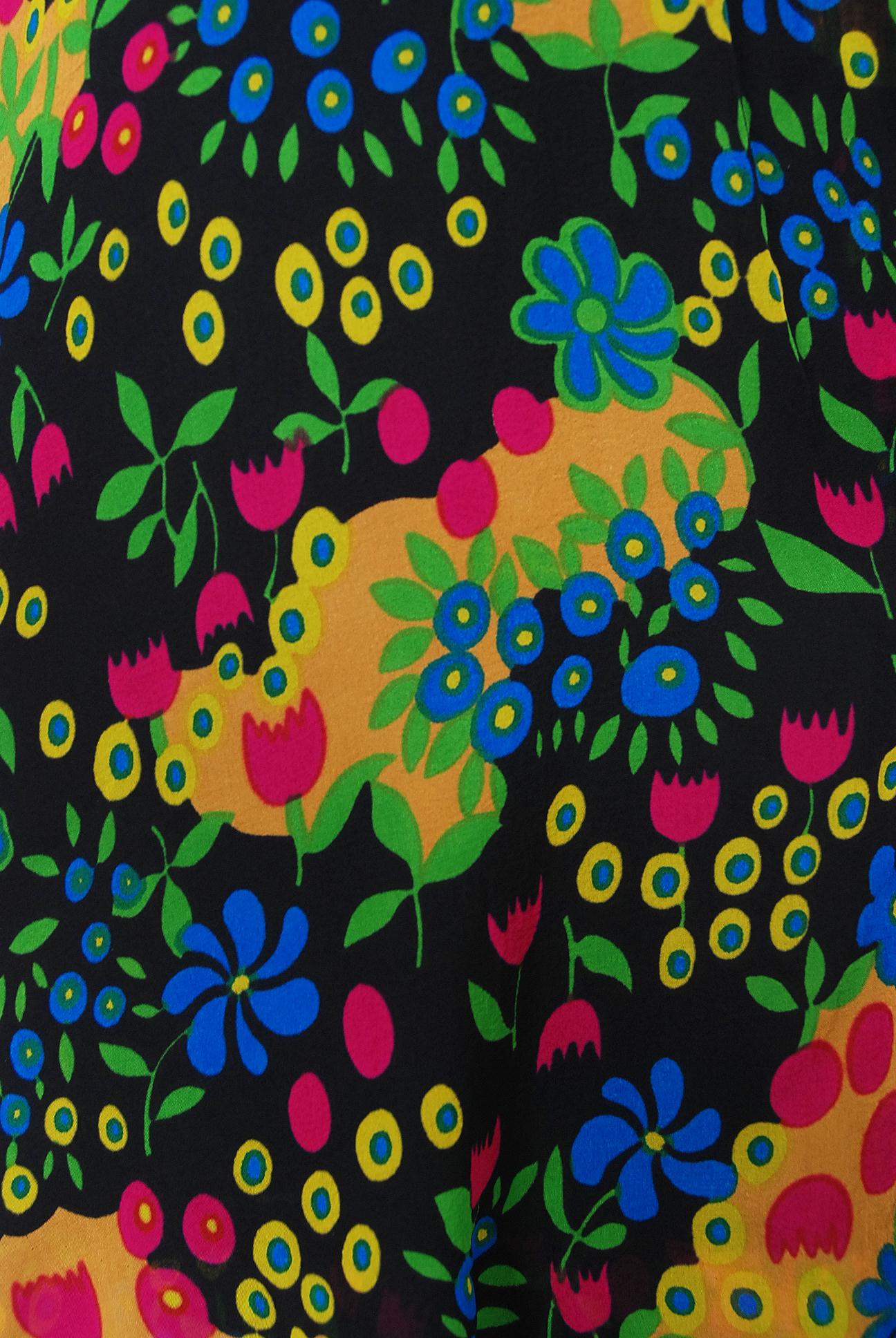 Vintage 1970s Molyneux Haute Couture Floral Sheer Silk & Black Crepe Halter Gown For Sale 4