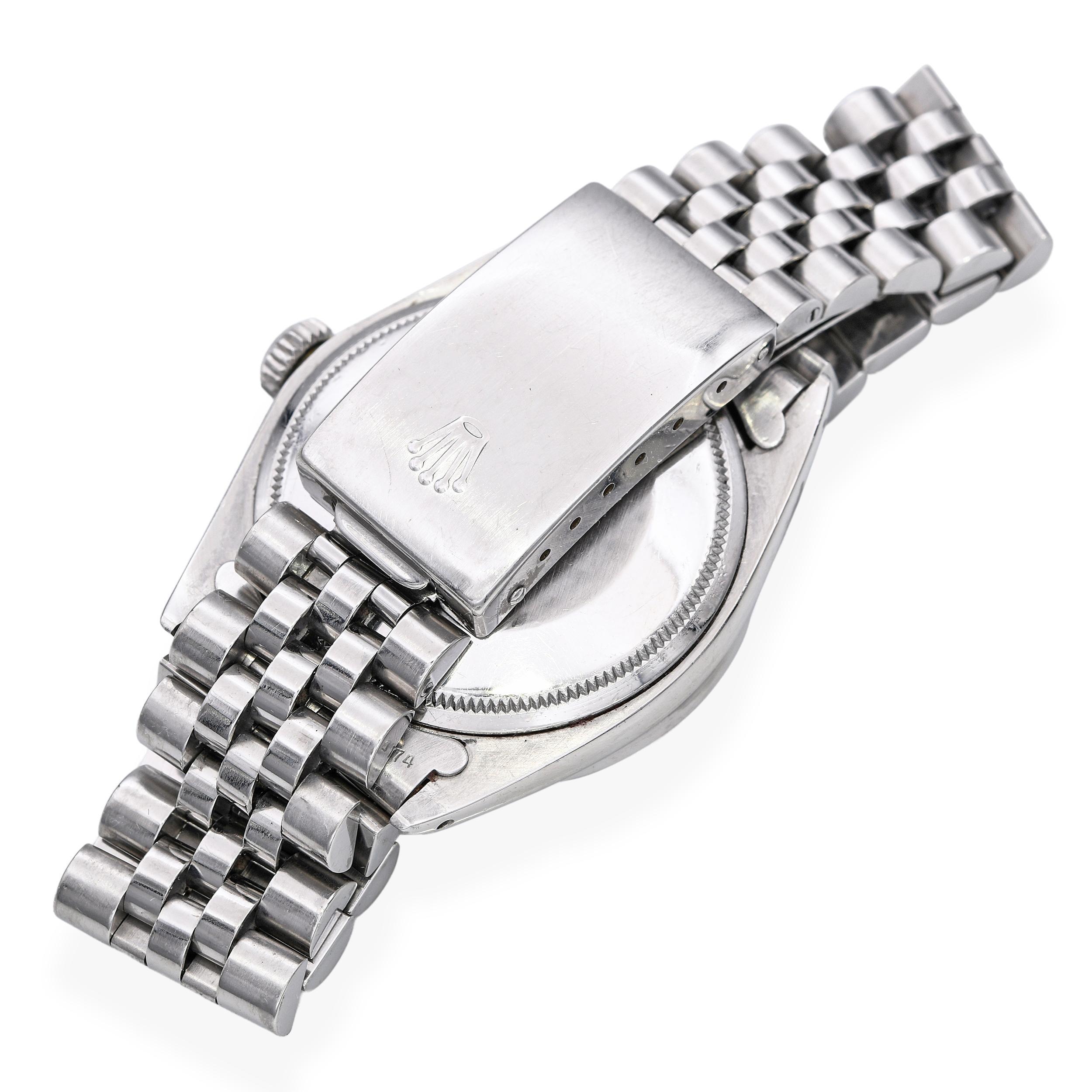 Vintage 1970 Rolex Oyster Perpetual Date Engine Turned White Dial Watch Ref 1501 en vente 1