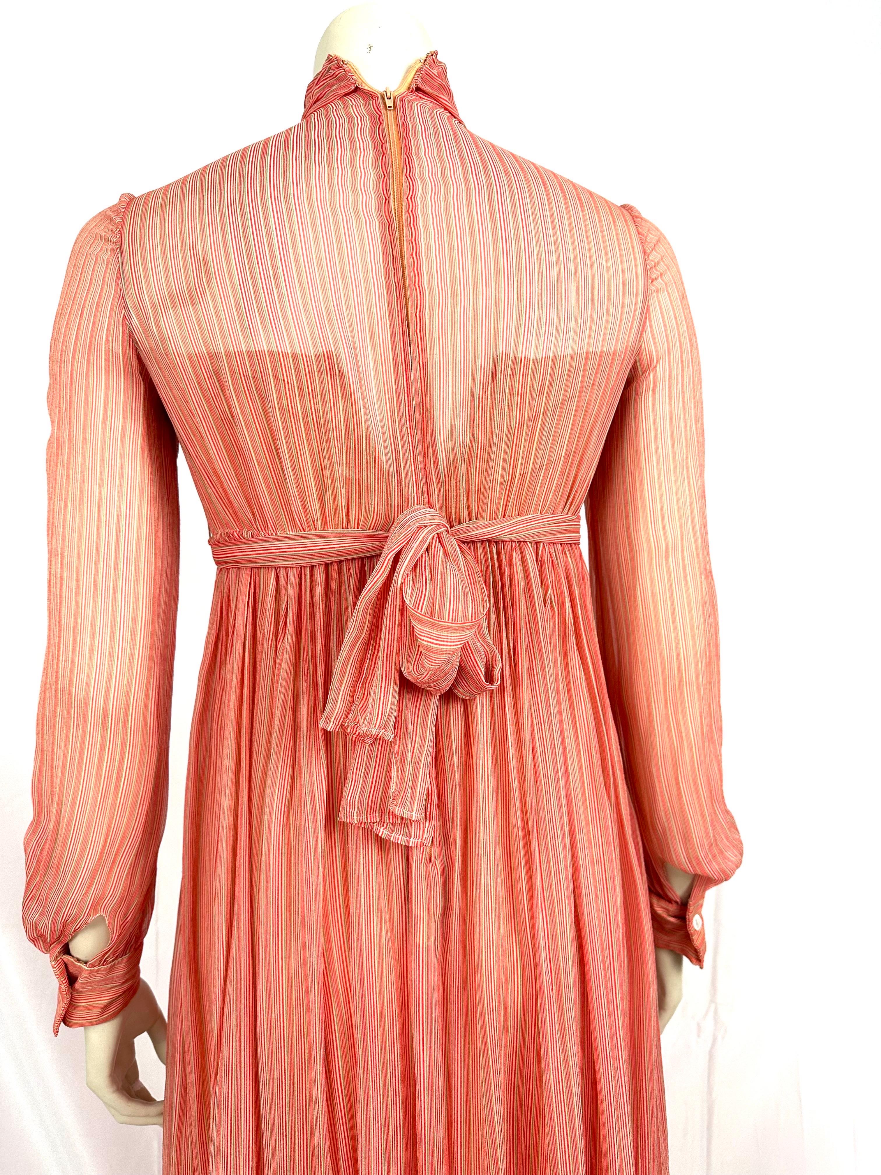 Vintage 1970's Jean Patou langes Seidenkleid aus Chiffon mit Streifen im Angebot 5
