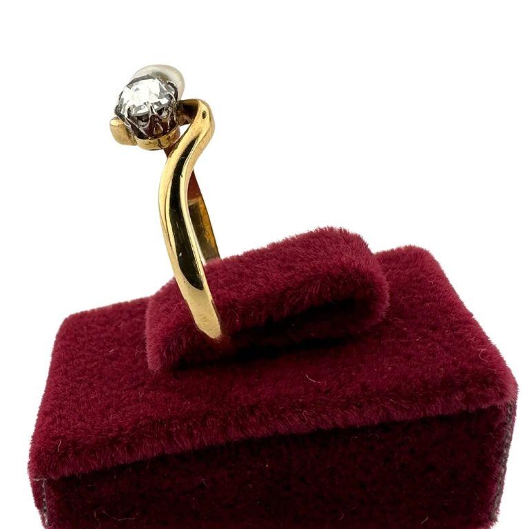 Vintage 1970s 14k Gold Ring mit Rosenschliff Diamant und natürliche Perle - Feiner handgemachter Schmuck - Kostenloser Versand

Zeitlose Eleganz mit diesem exquisiten Vintage-Ring aus den 1970er Jahren. Dieser handgefertigte Ring aus 14 Karat Gold