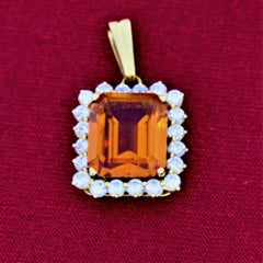 Vintage 1970s 10 Carat Orange Sapphire Pendant