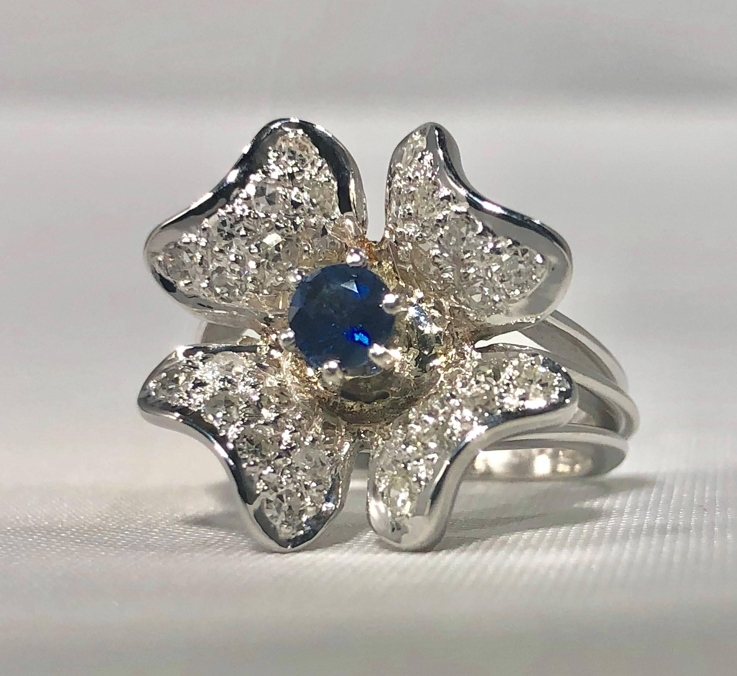 Women's Vintage 1970s 14 Karat Sapphire and Diamond Flower Cocktail Ring For Sale