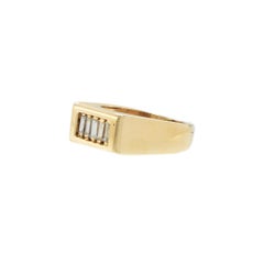 Vintage 1970s 14KT Yellow Gold Baguette Diamond Five-Stone Ring