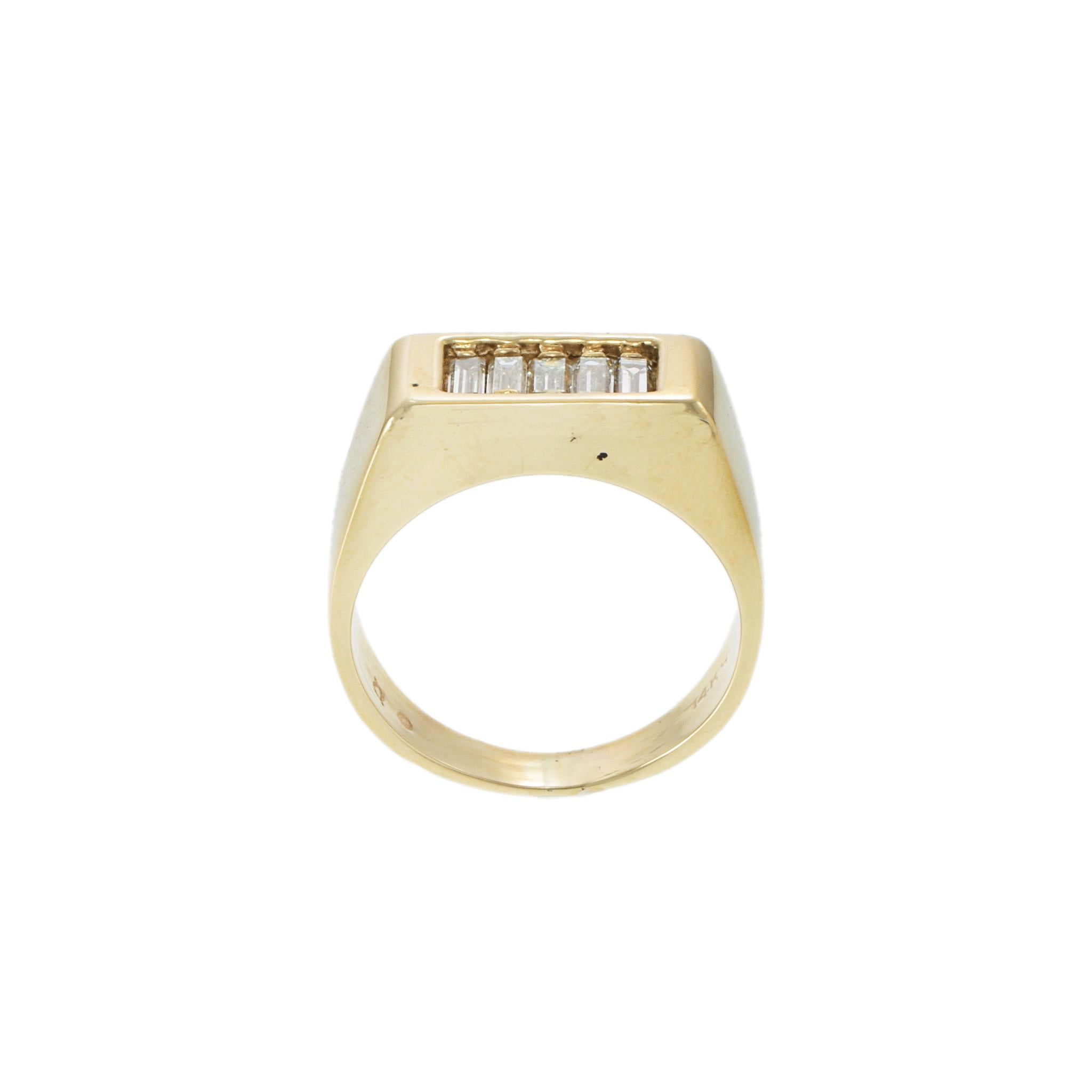 Vintage 1970s 14KT Yellow Gold Baguette Diamond Five-Stone Ring (bague à cinq pierres en or jaune) en vente 2