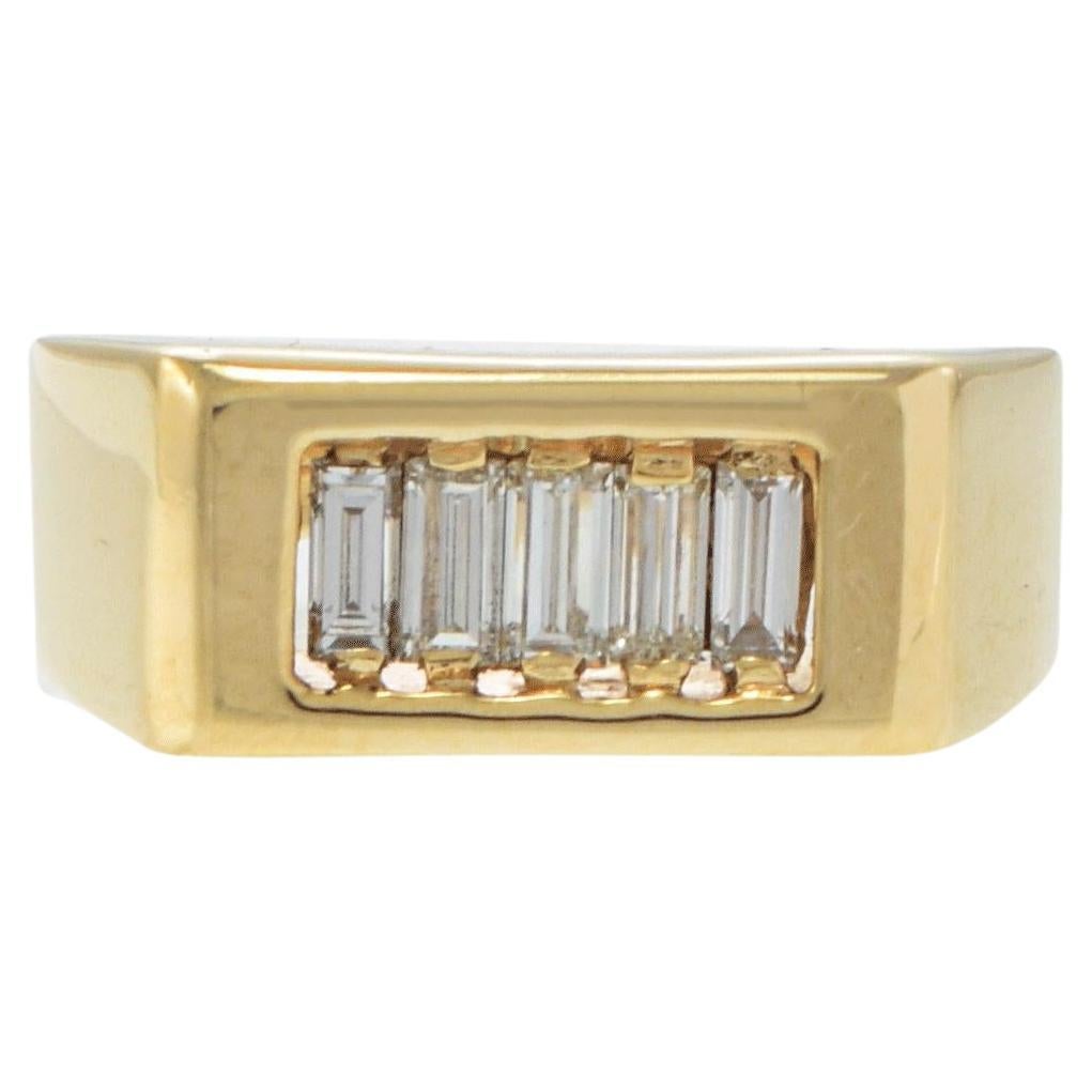 Vintage 1970s 14KT Yellow Gold Baguette Diamond Five-Stone Ring (bague à cinq pierres en or jaune)