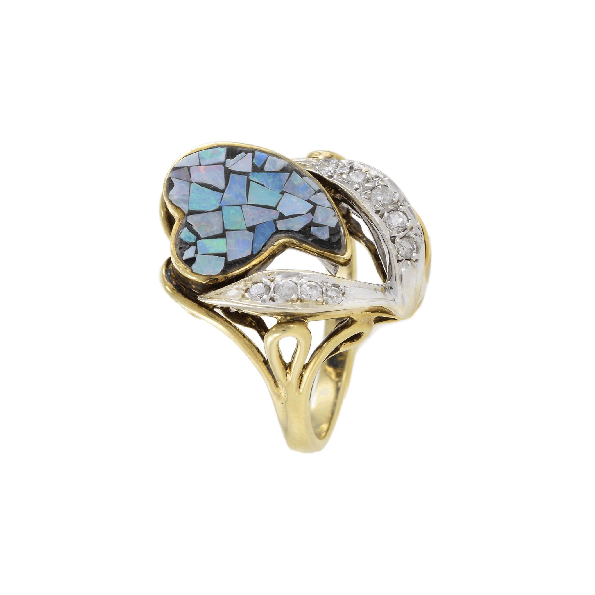 Vintage 1970s 14KT Gelbgold Mosaik Opal und Diamant Herz Ring im Zustand „Gut“ im Angebot in New York, NY