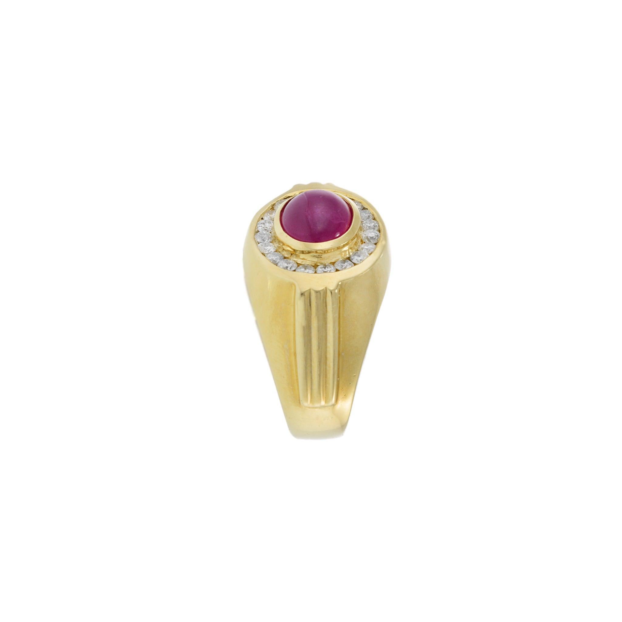 Vintage 1970s 14KT Yellow Gold Ruby and Diamond Cabochon Ring For Sale 1