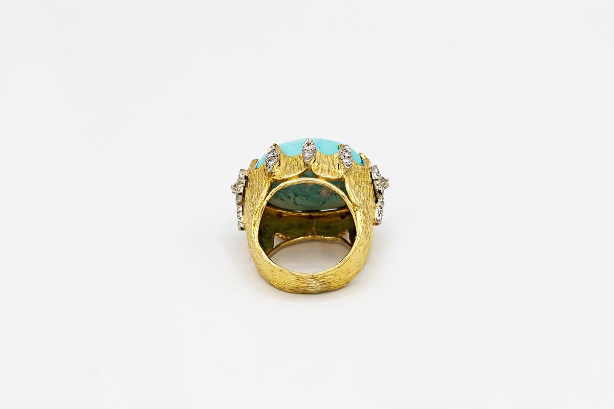Oval Cut Vintage 1970's 18K Yellow Gold Oval Turquoise and Diamond Ring For Sale