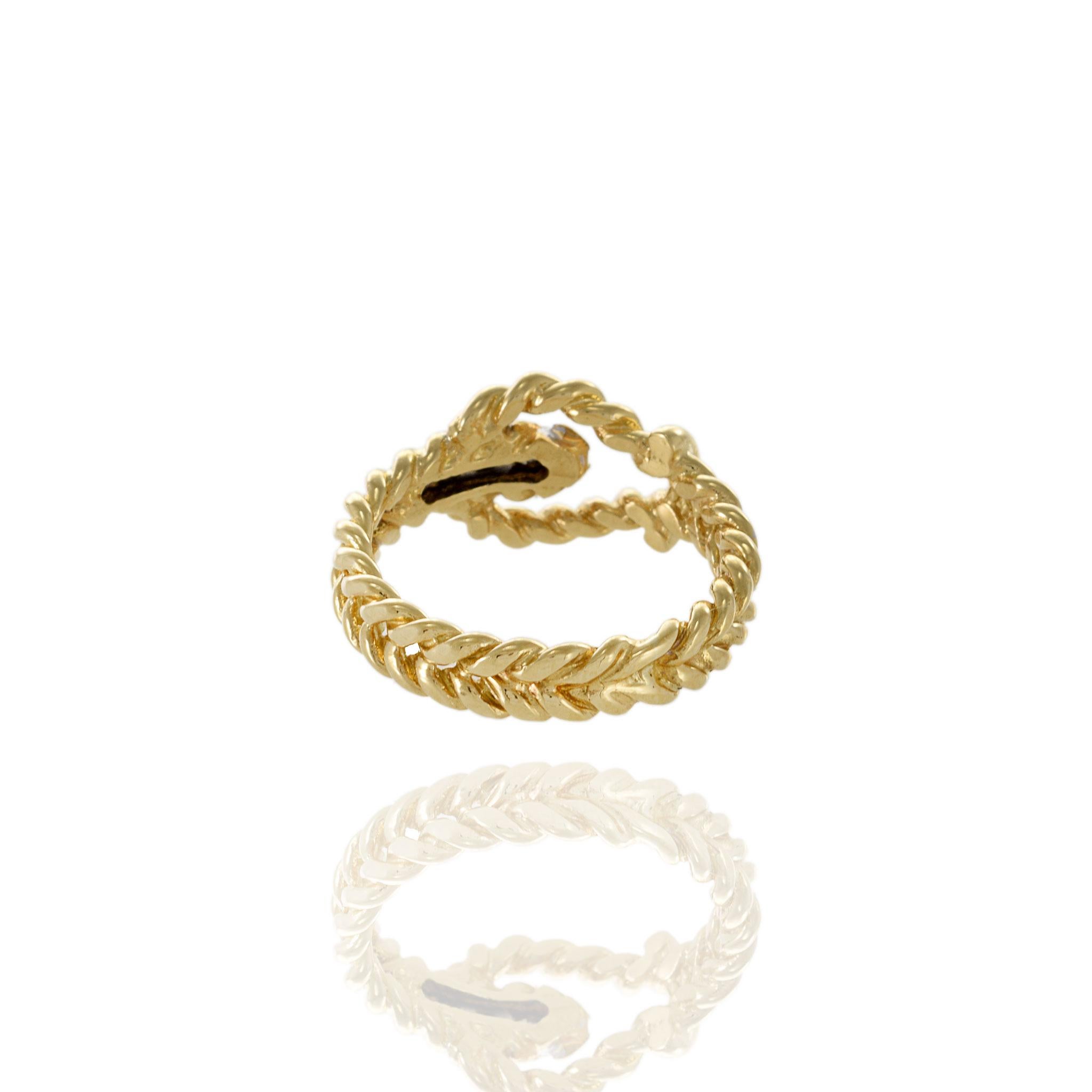 Vintage 1970s 18KT Yellow Gold Diamond Rope Ring For Sale 4