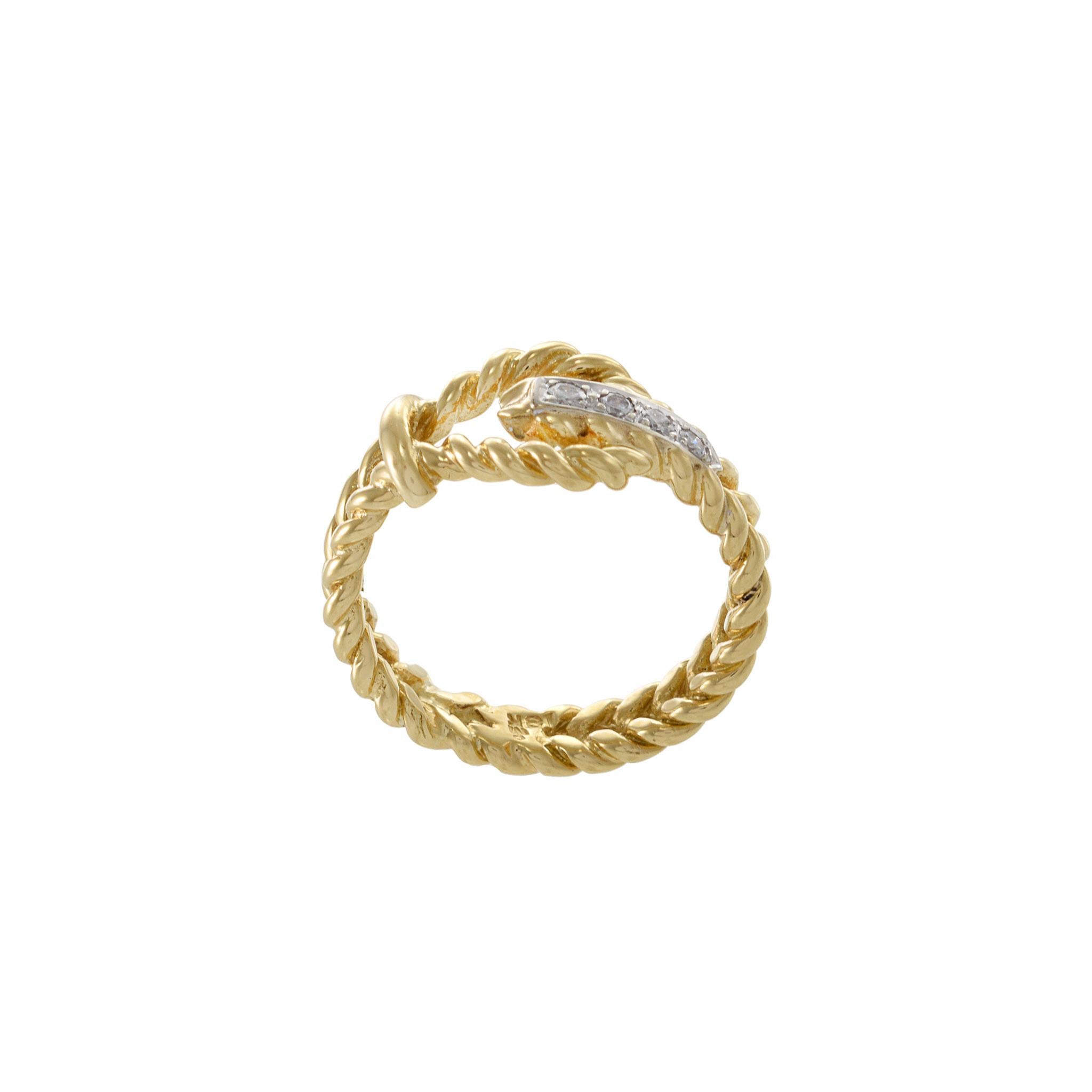 Vintage 1970s 18KT Yellow Gold Diamond Rope Ring For Sale 1
