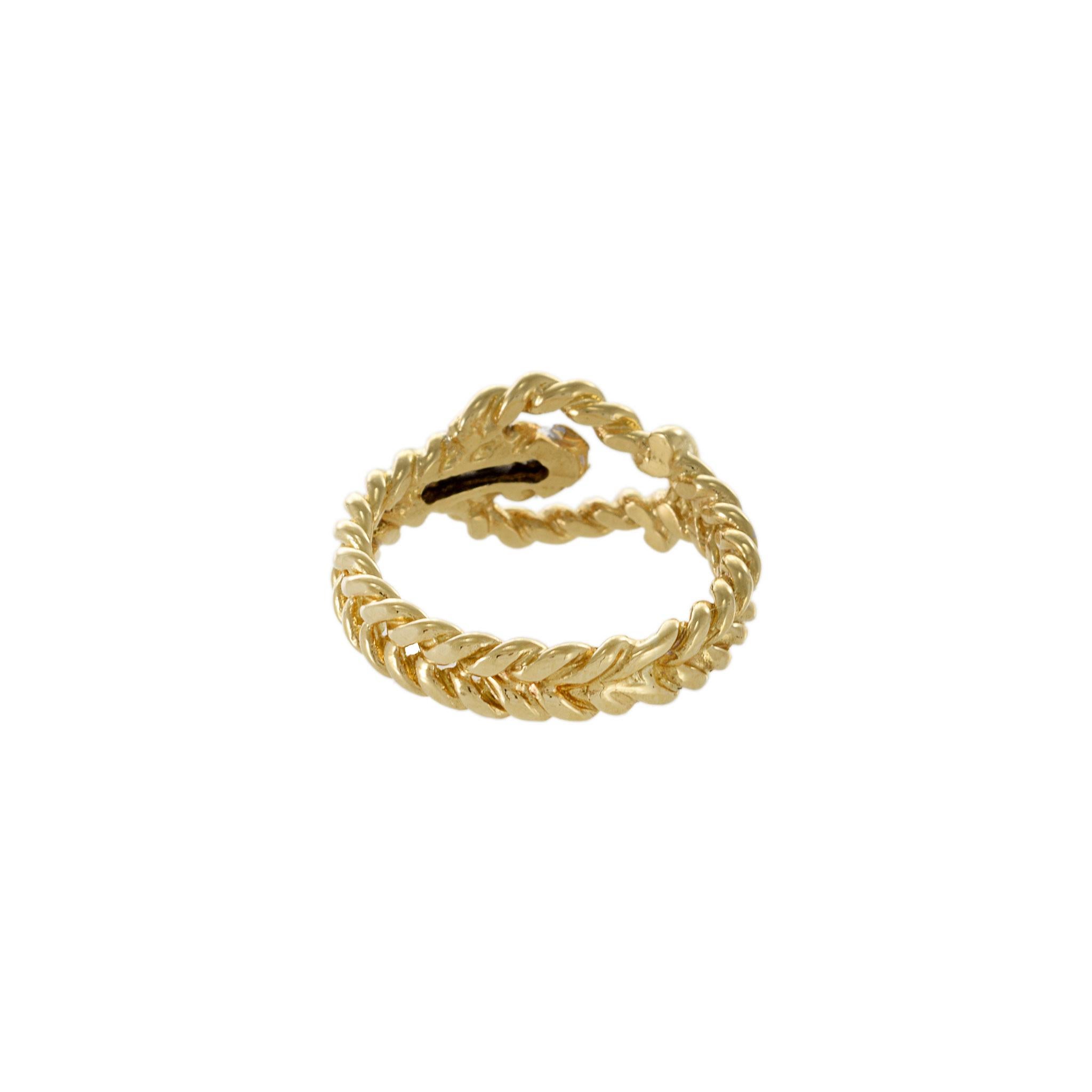 Vintage 1970s 18KT Yellow Gold Diamond Rope Ring For Sale 3
