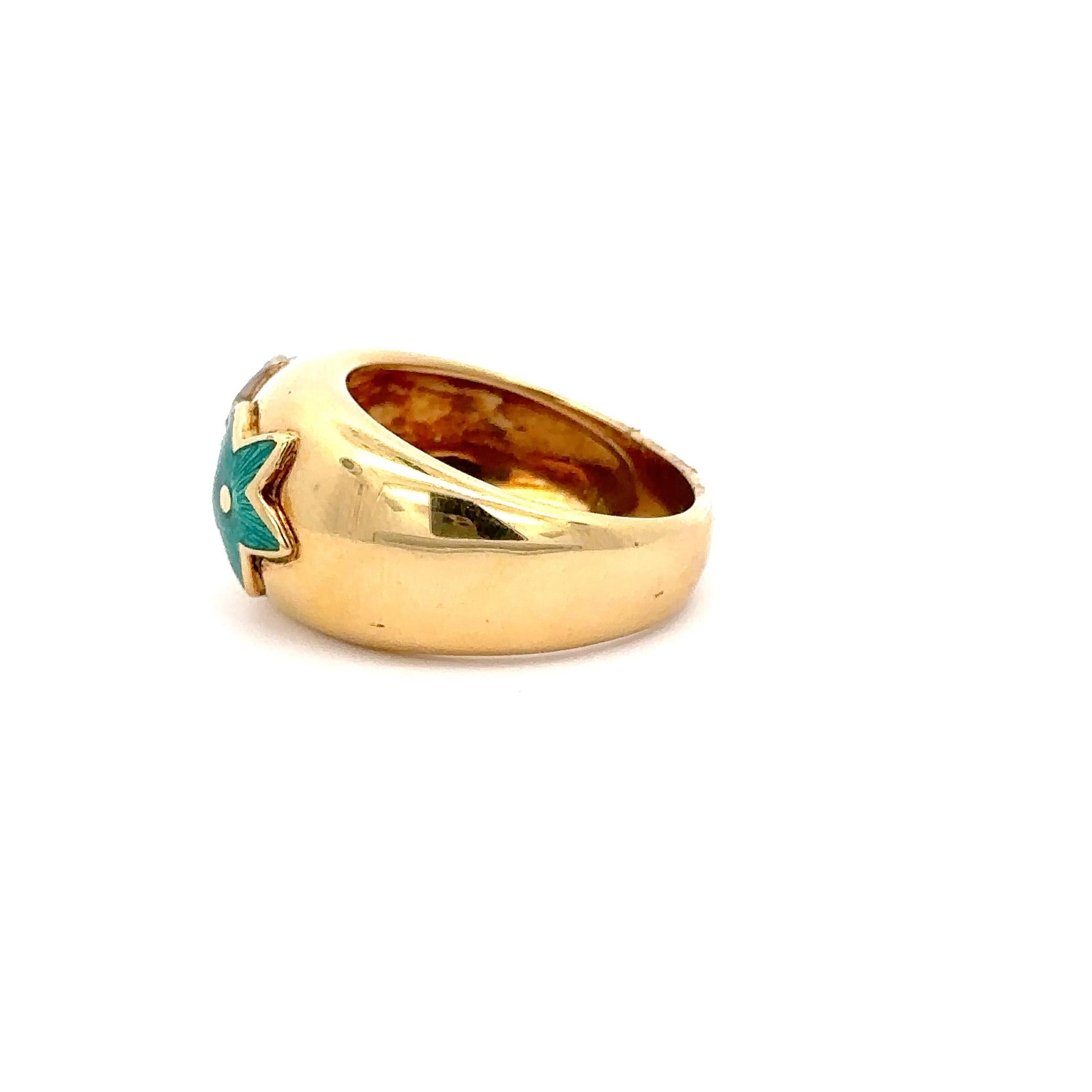 Retro Vintage 1970s 18KT Yellow Gold Green Enamel And Diamond Stars Ring