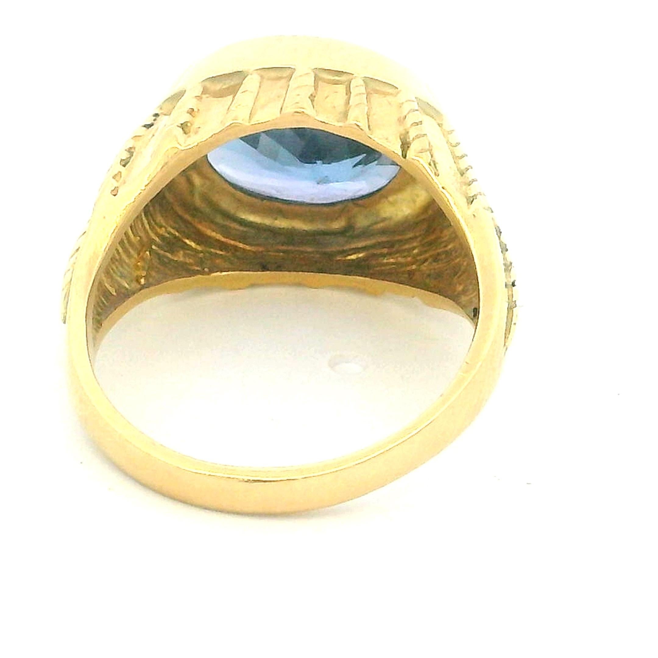 Anello vintage degli anni '70-'80 in oro giallo 18 carati con tanzanite da 4 carati In condizioni ottime in vendita a Miami, FL