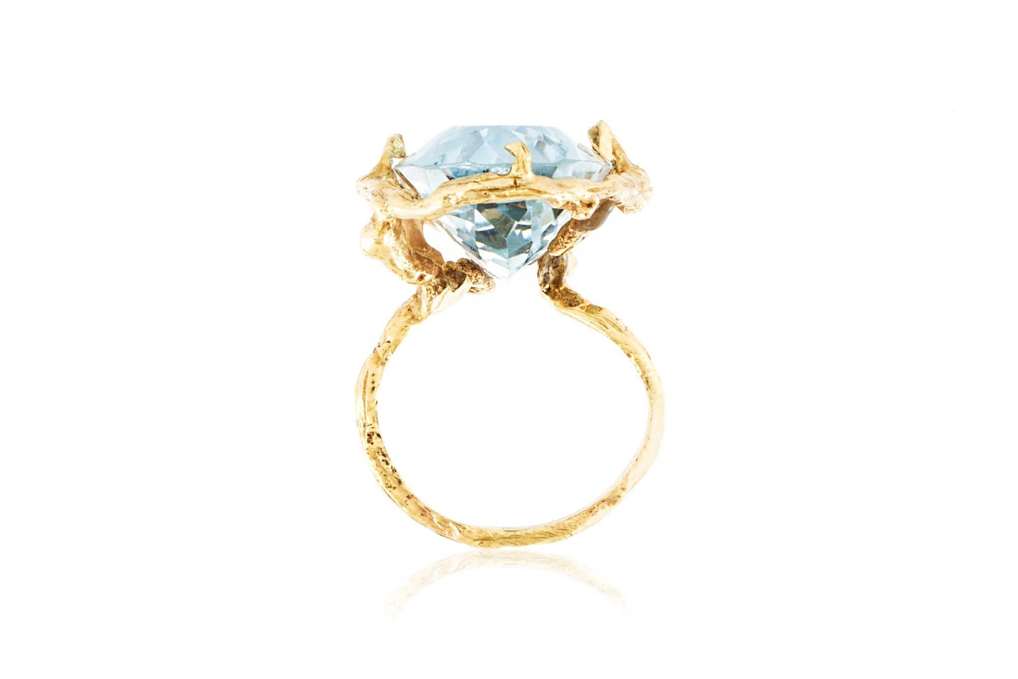 Anello di acquamarina taglio ovale vintage anni '70 da 30,00 carati In condizioni buone in vendita a New York, NY